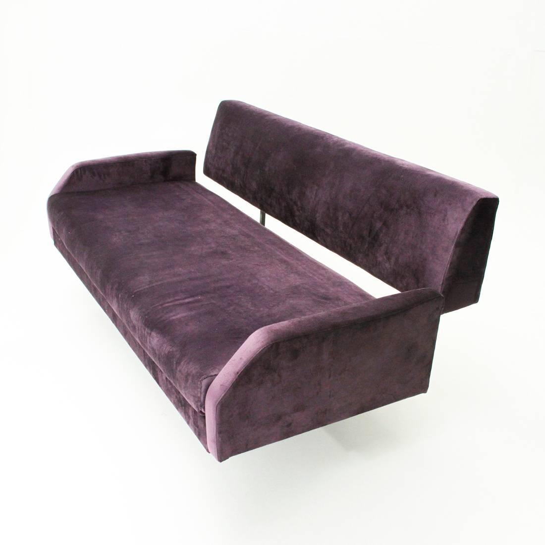 Italian Purple Velvet Sofa Bed, 1960s 1
