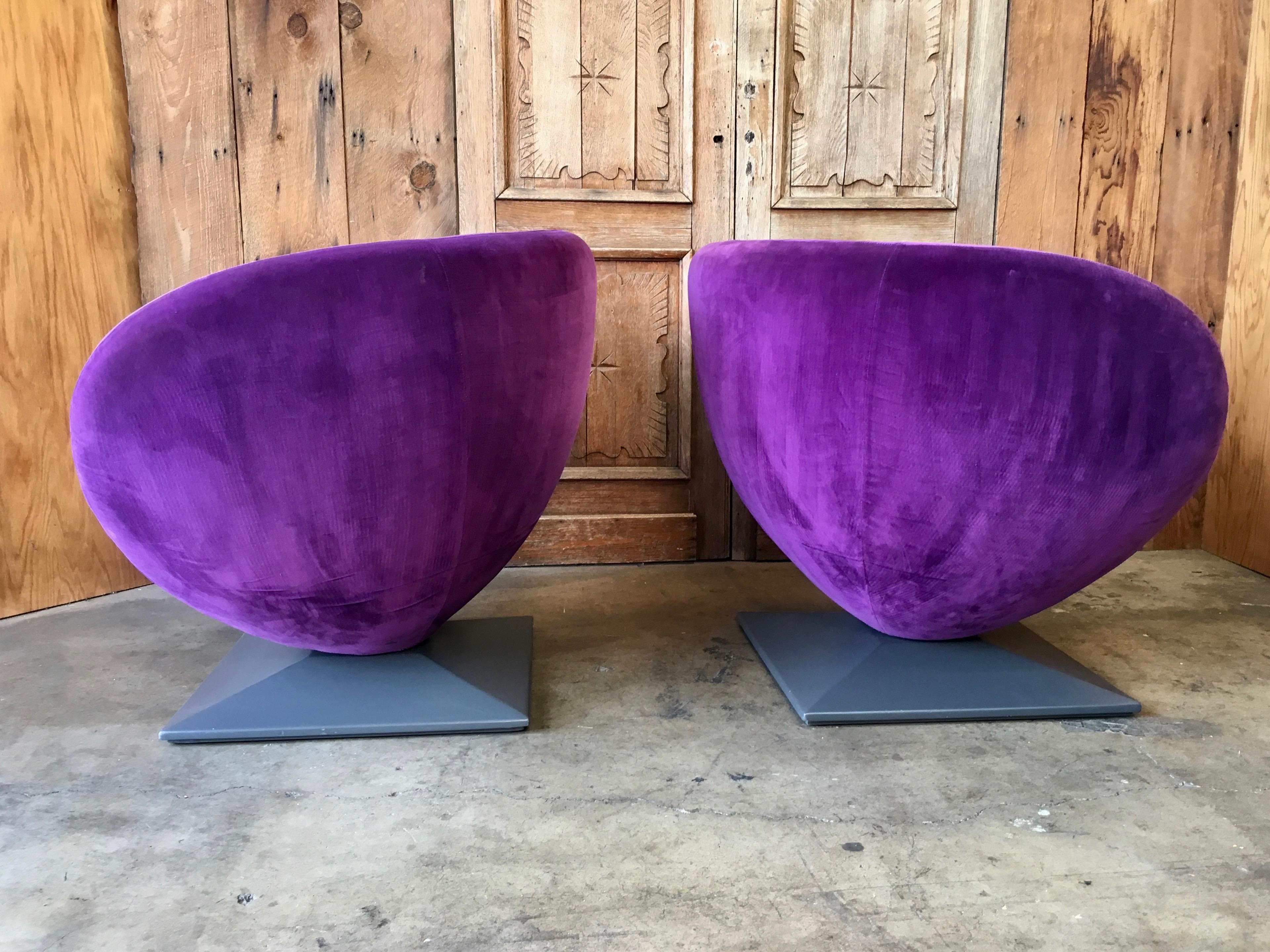 Modern Italian Purple Velvet Swivel Lounge Chairs