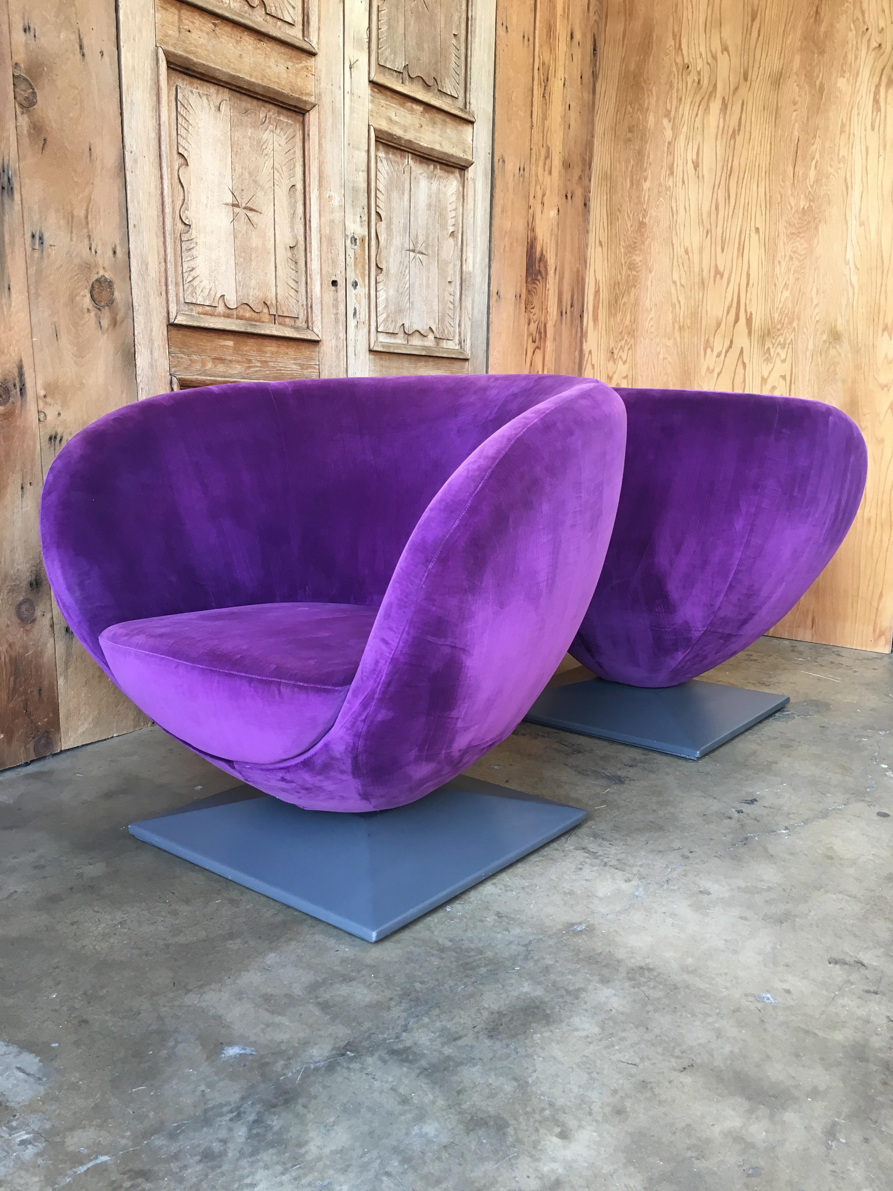 20th Century Italian Purple Velvet Swivel Lounge Chairs
