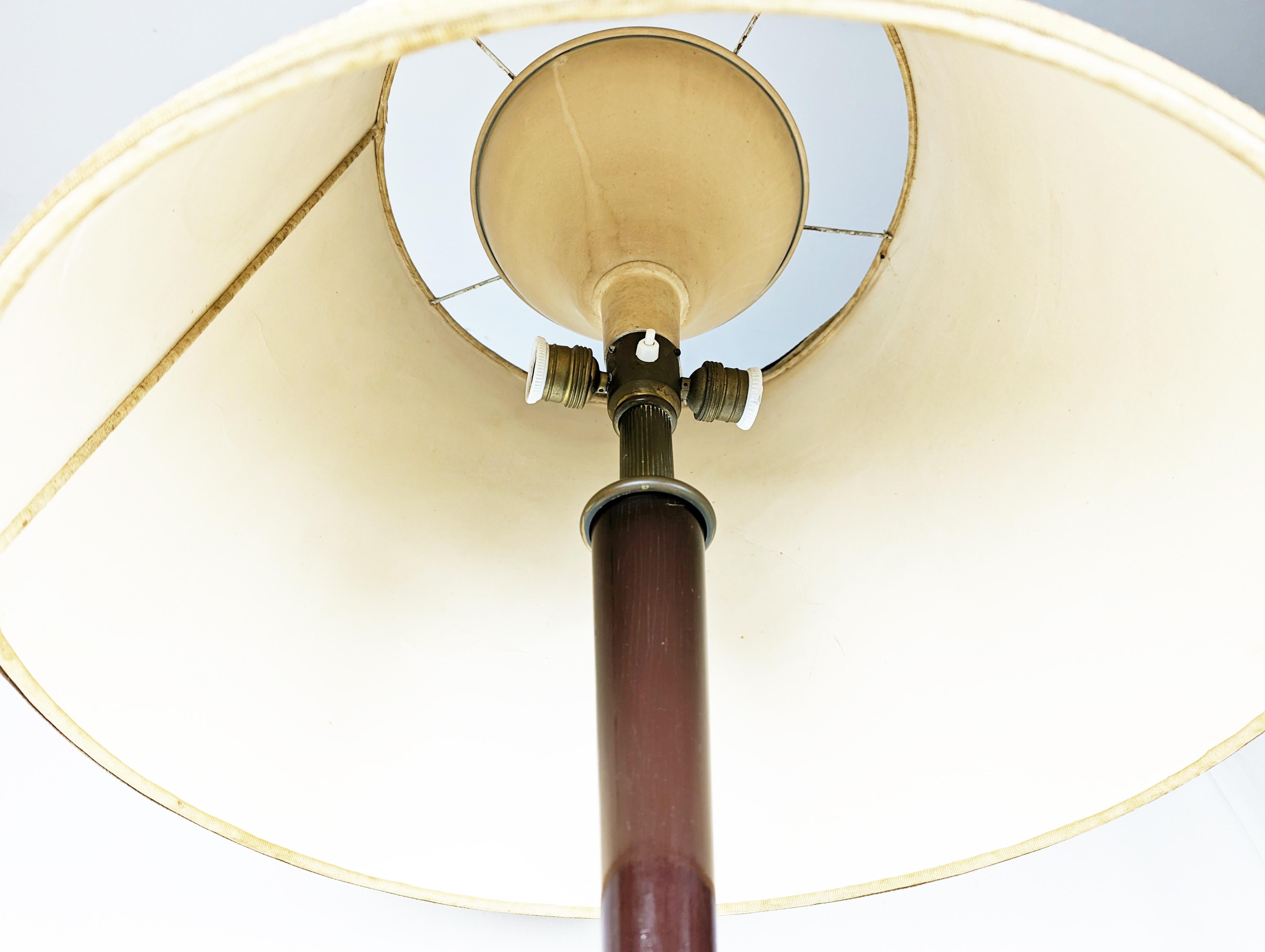 Italian purple wood & brass 1940s Floor Lamp For Sale 3