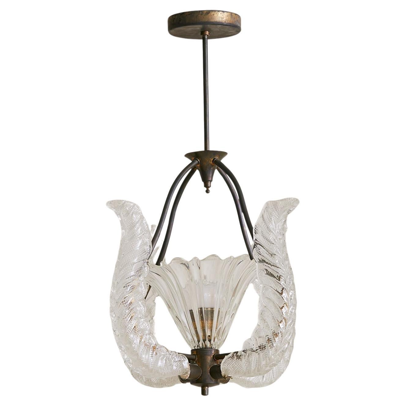 Italian 
Putti
 Murano Glass Pendant Attributed to Barovier 
Toso, 1950s en vente