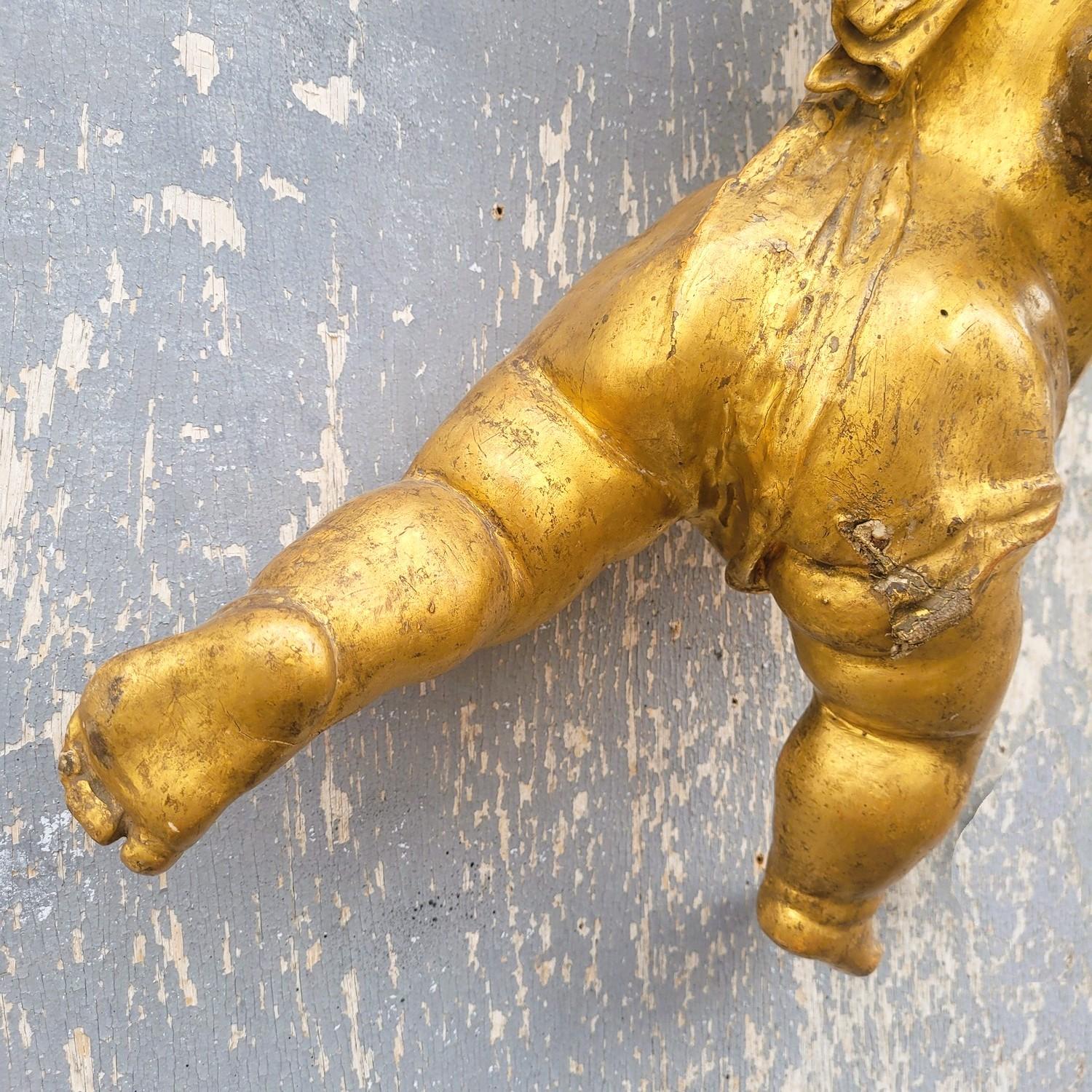 Italian Putto Carved In Gilded Wood, Italy, 18th Century For Sale 2