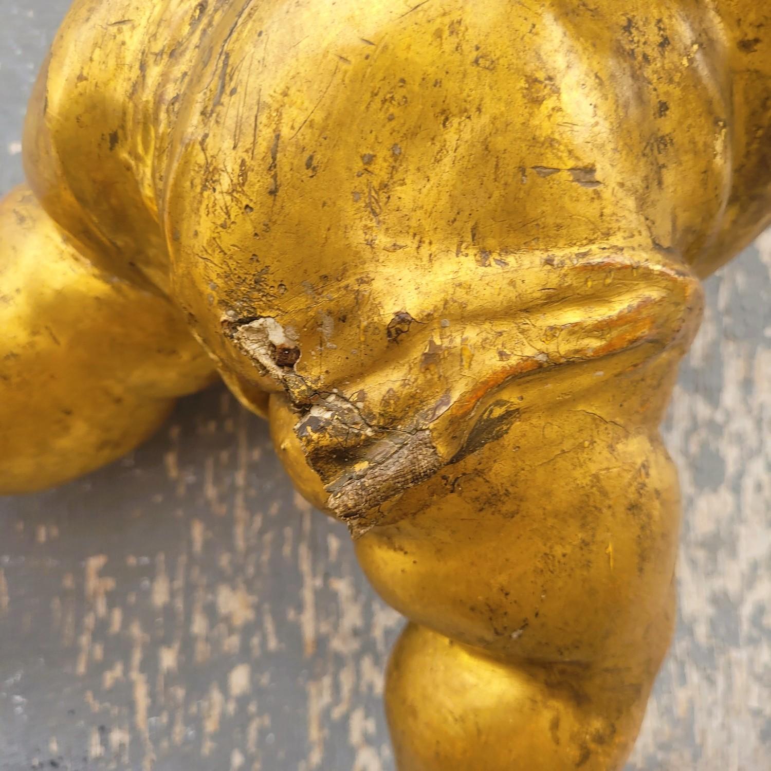 Italian Putto Carved In Gilded Wood, Italy, 18th Century For Sale 3