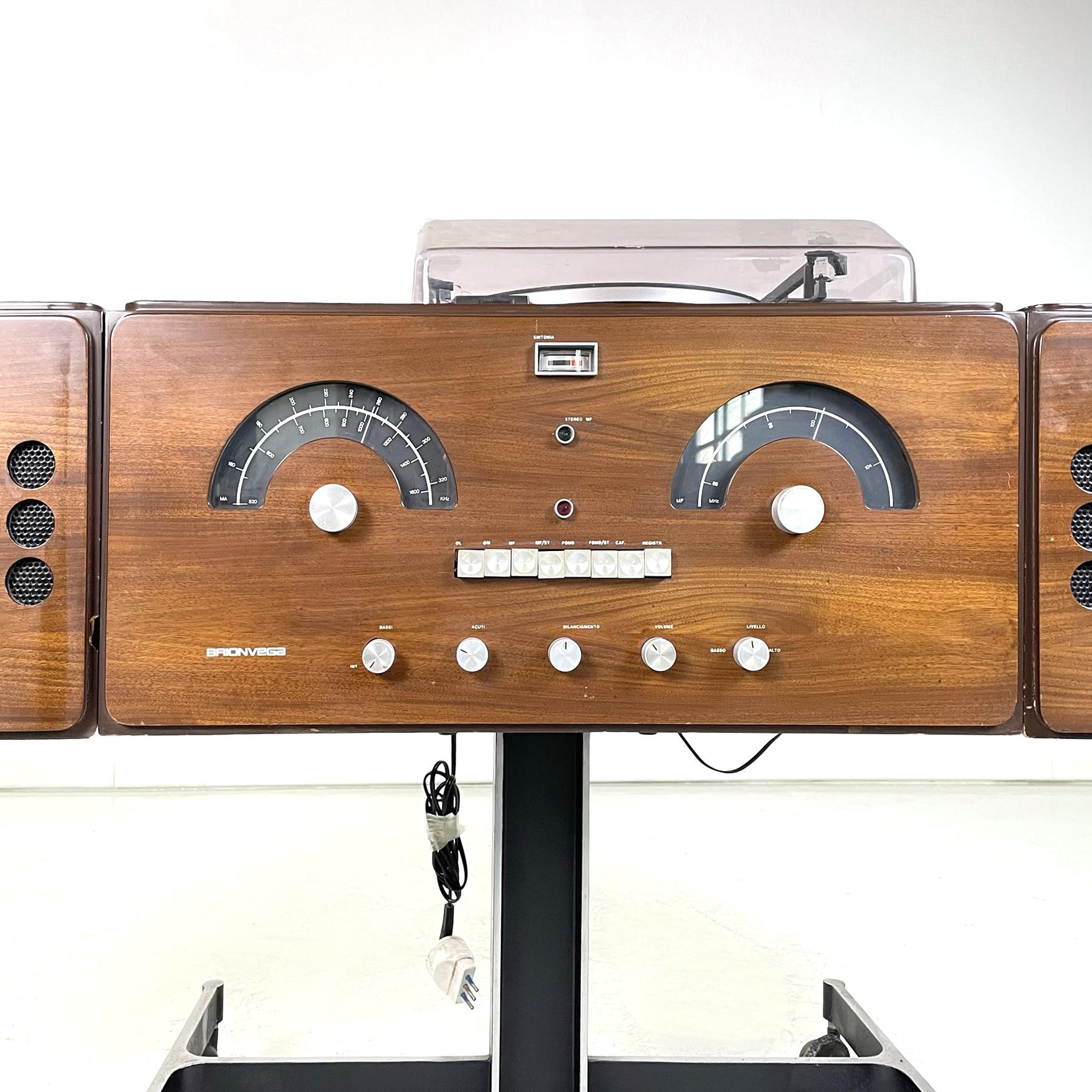 Italian Radiophonograph RR126 and Record Player by Castiglioni Brionvega, 1960s In Good Condition For Sale In MIlano, IT