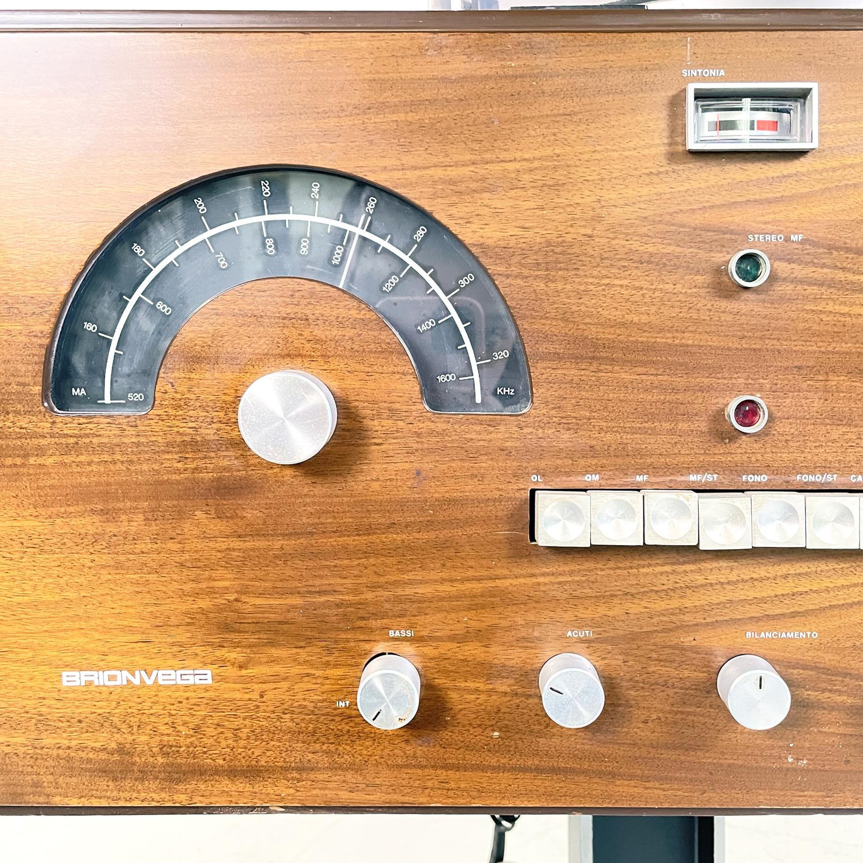 Mid-20th Century Italian Radiophonograph RR126 and Record Player by Castiglioni Brionvega, 1960s