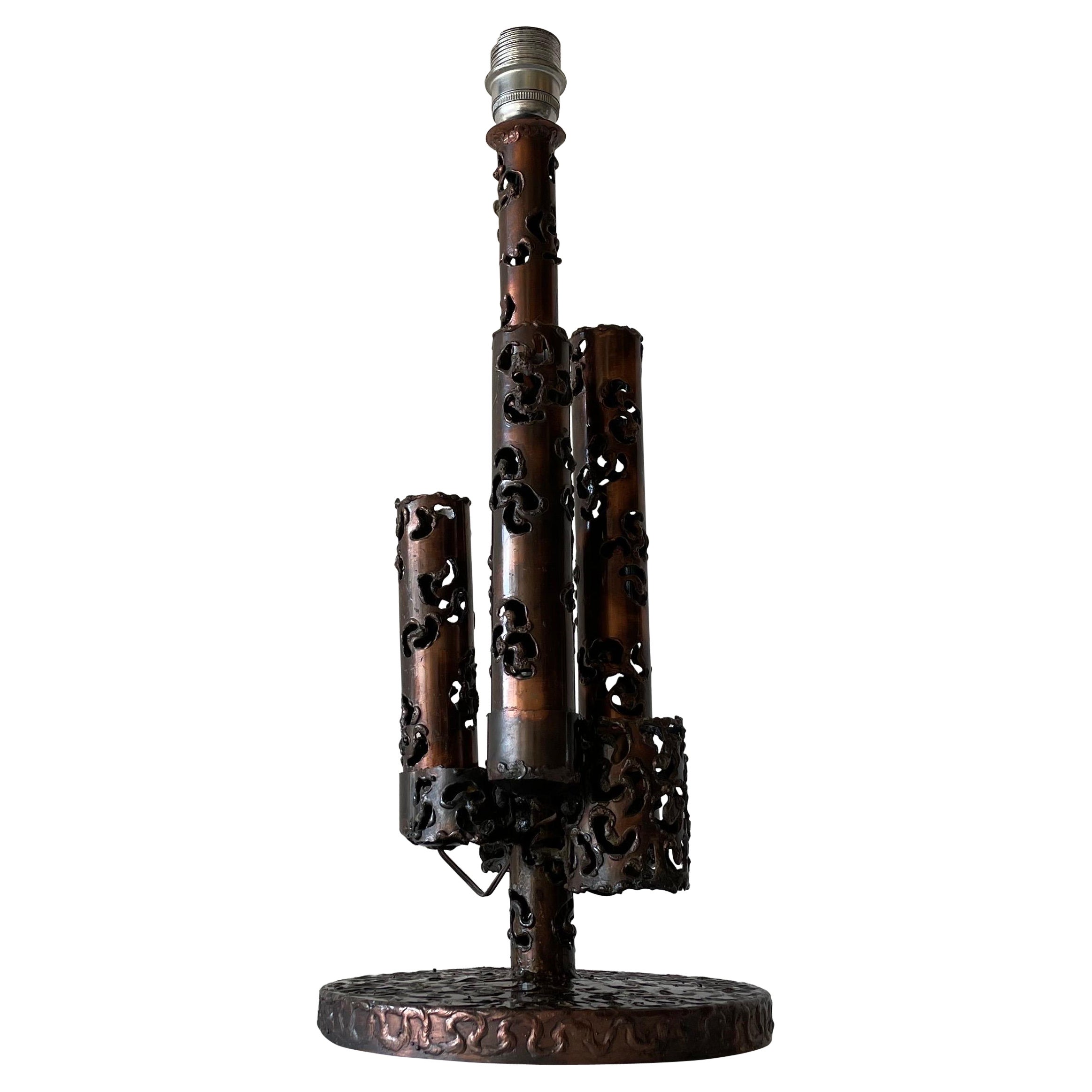 Italienische Seltene 4 Röhren Brutalistisches Design Schwere Tischlampe, 1960er, Italien im Angebot