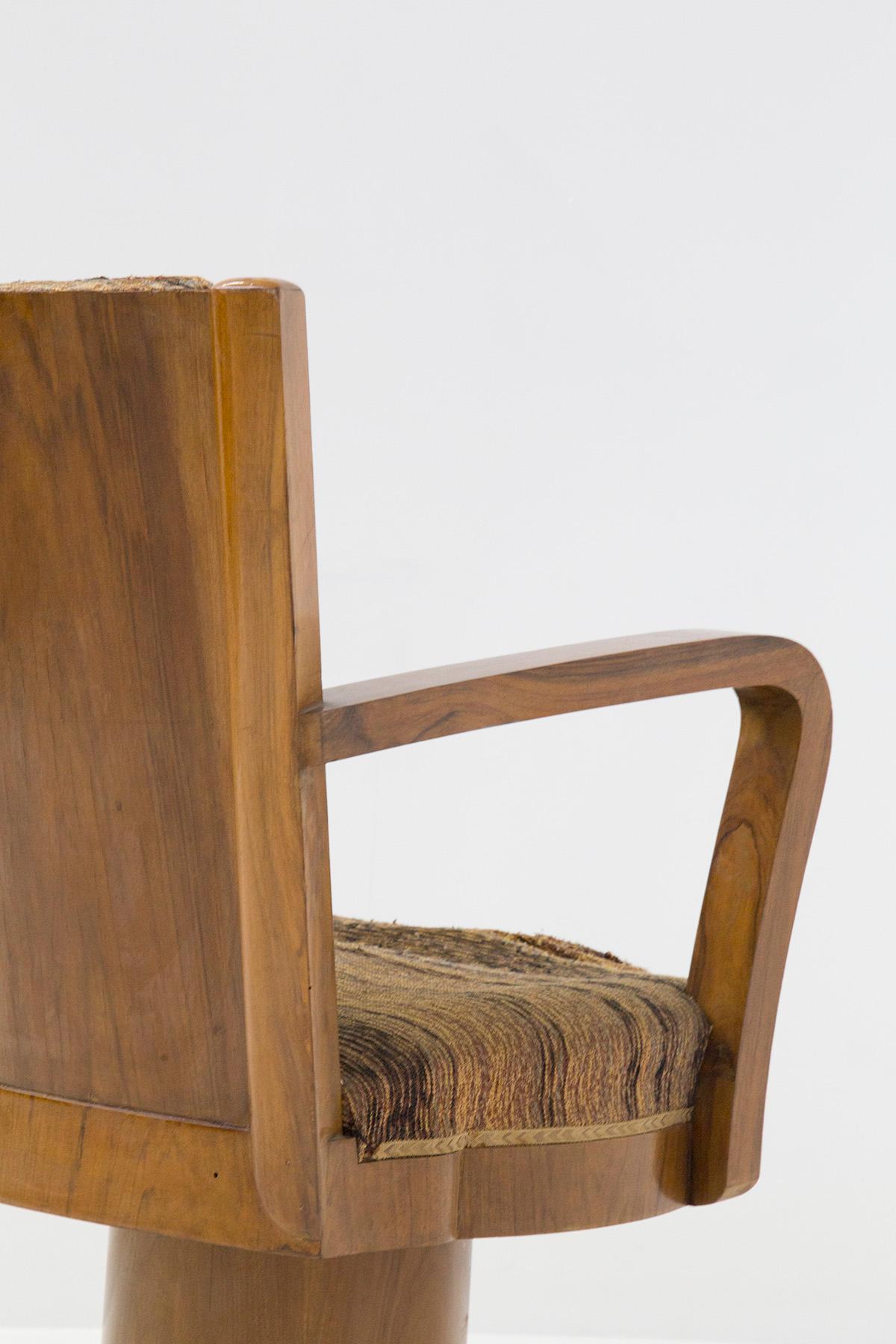 Italian Rationalist Armchair Attributed to a Bottoni Piero For Sale 5