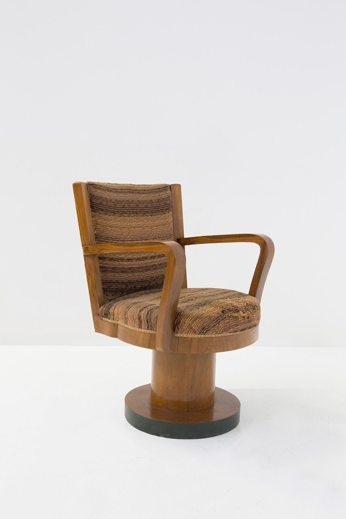 Italian Rationalist Armchair Attributed to a Bottoni Piero For Sale 1