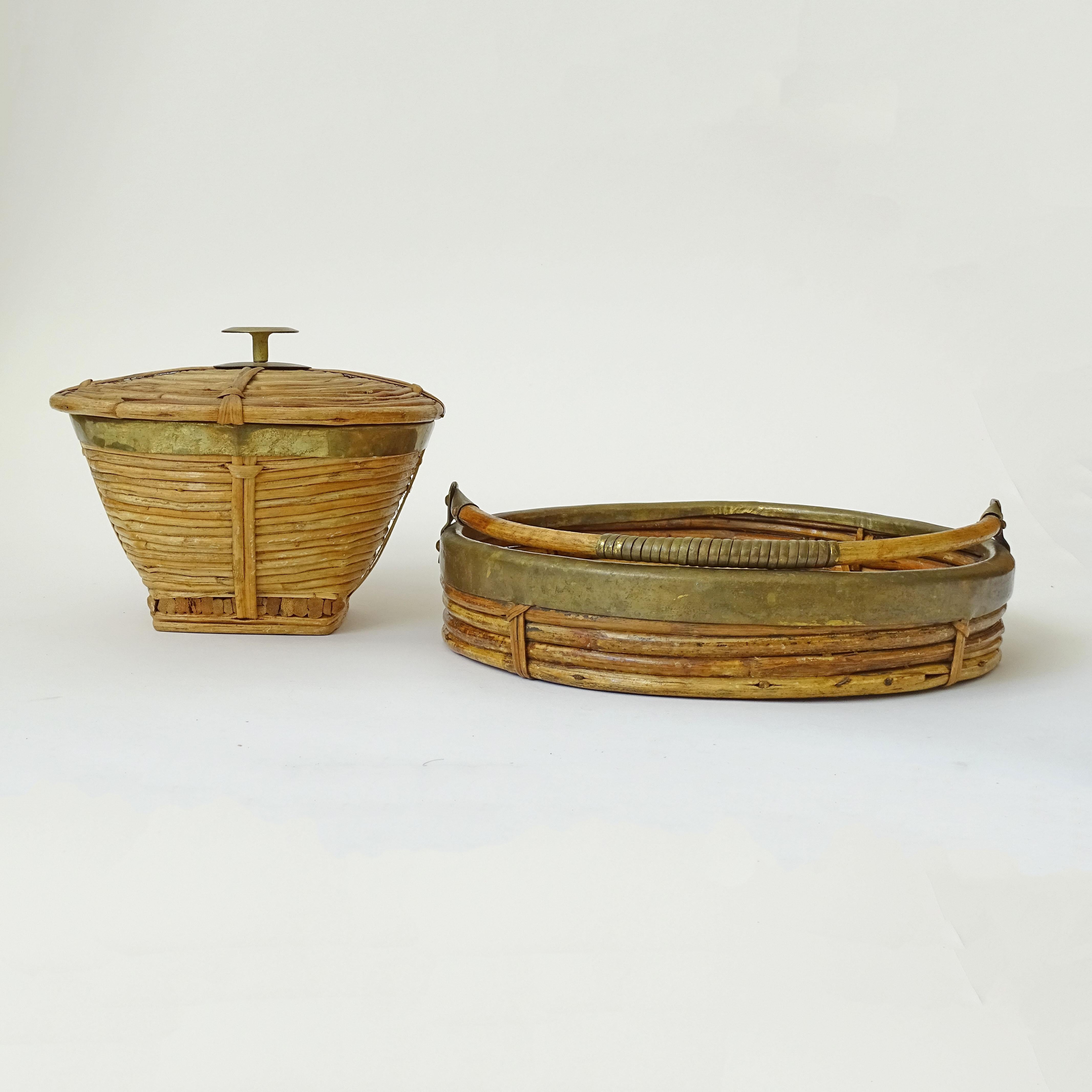 Mid-Century moderno Scatola e vassoio in stile Crespi in rattan e ottone, Italia, anni '70 in vendita