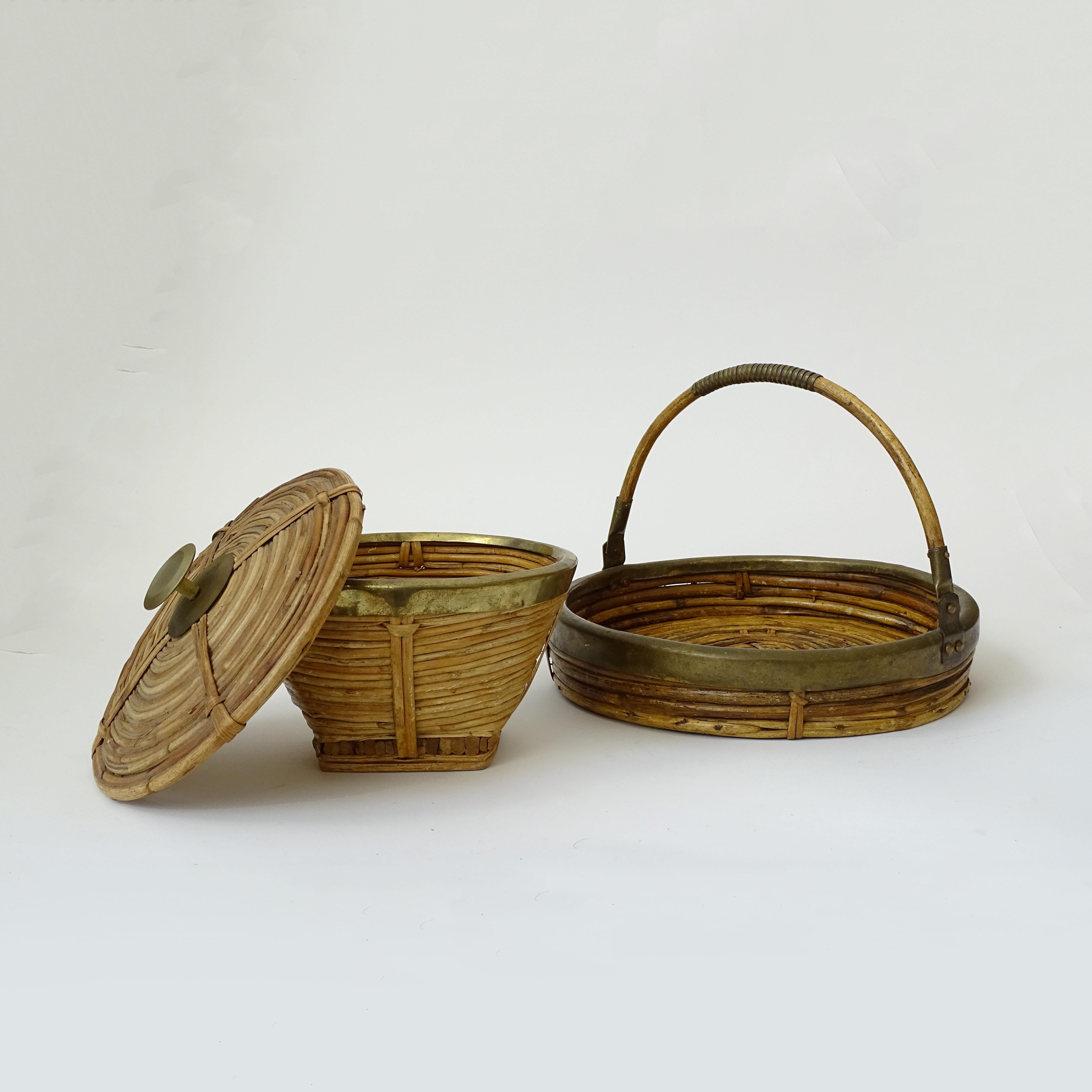 Ottone Scatola e vassoio in stile Crespi in rattan e ottone, Italia, anni '70 in vendita