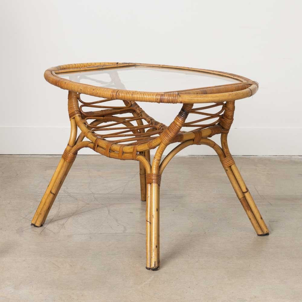 Italian Rattan and Glass Gueridon Table For Sale 1