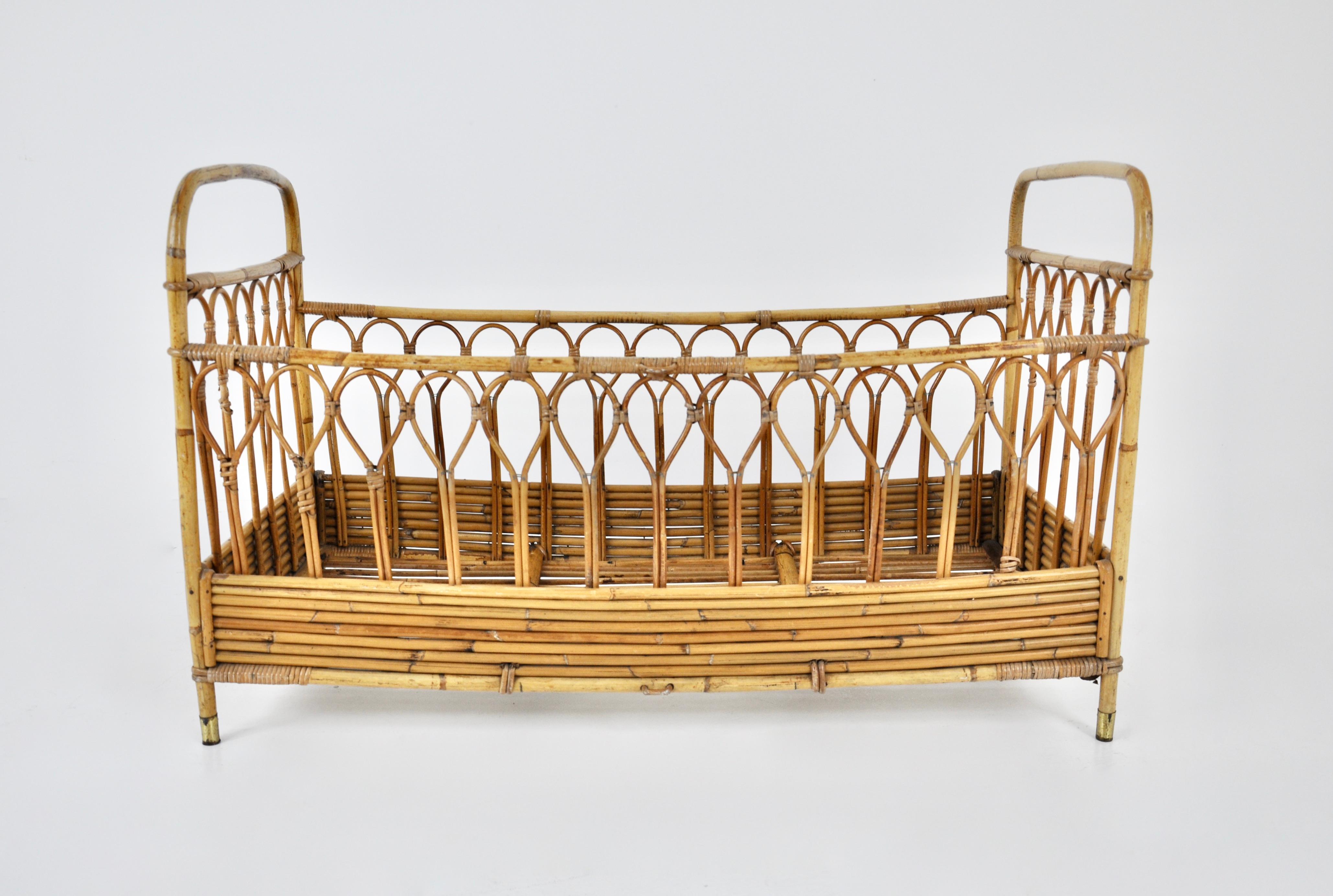 Italienisches Rattan-Babybett, 1960er-Jahre im Zustand „Gut“ im Angebot in Lasne, BE