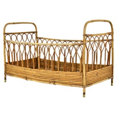 Italian rattan baby bed, 1960s