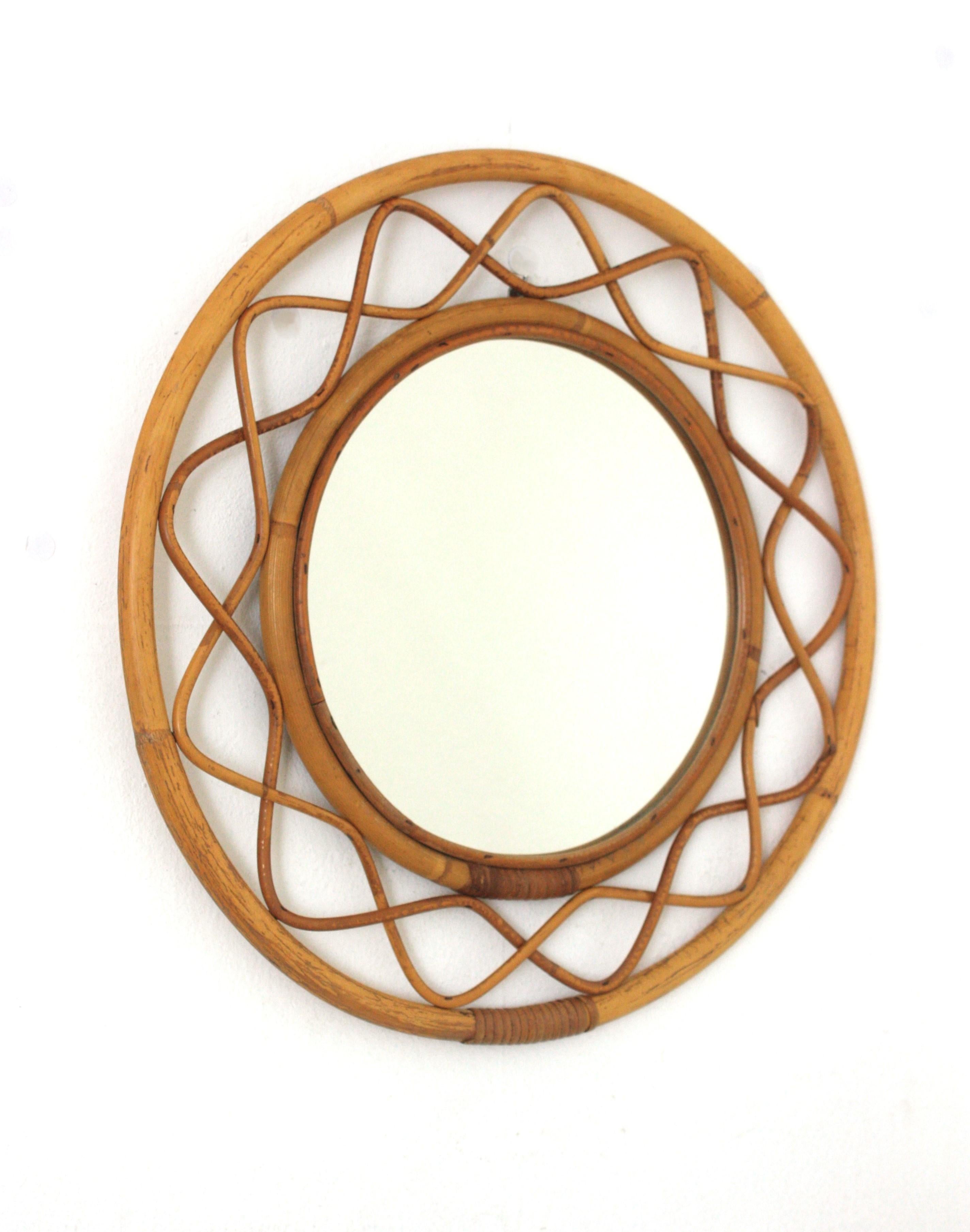 Mid-Century moderno Specchio rotondo italiano in rattan e bambù, Franco Albini Syle, anni '60 in vendita