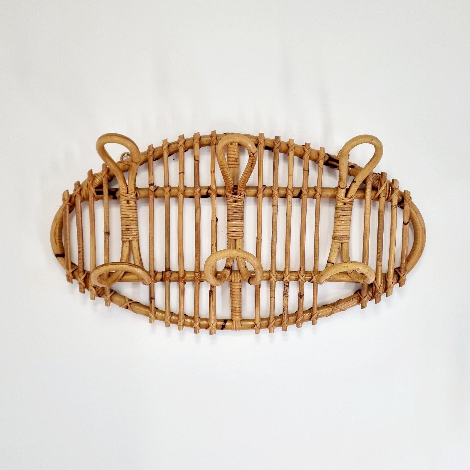 Very nice wall rack hanger in bamboo and rattan.
Attributed to Franco Albini

Made in Italy in the 70s