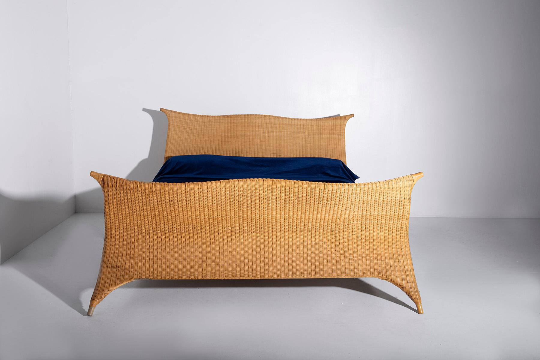 Modern Italian rattan bed by PierAntonio Bonacina, with label For Sale