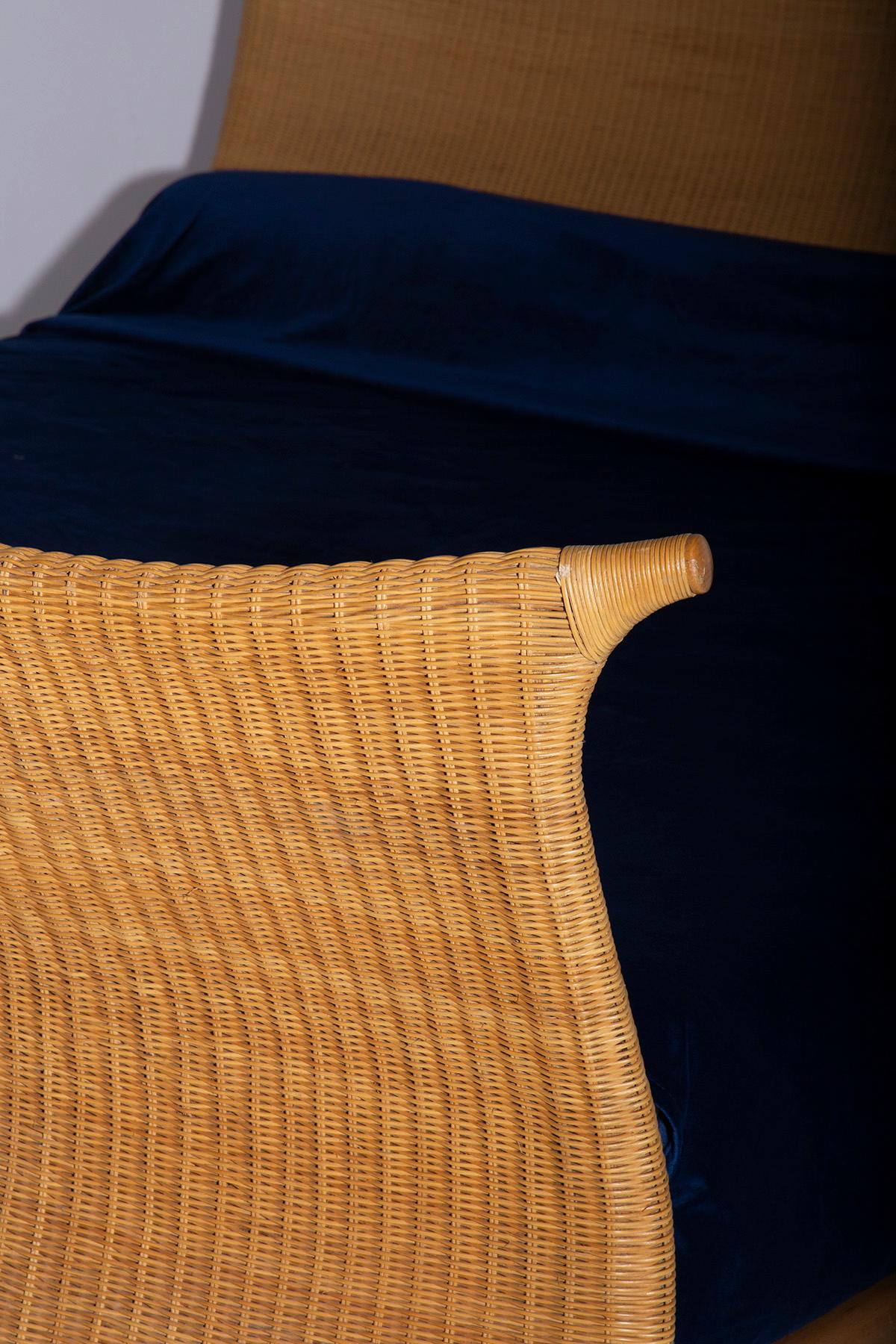 Italian rattan bed by PierAntonio Bonacina, with label For Sale 3