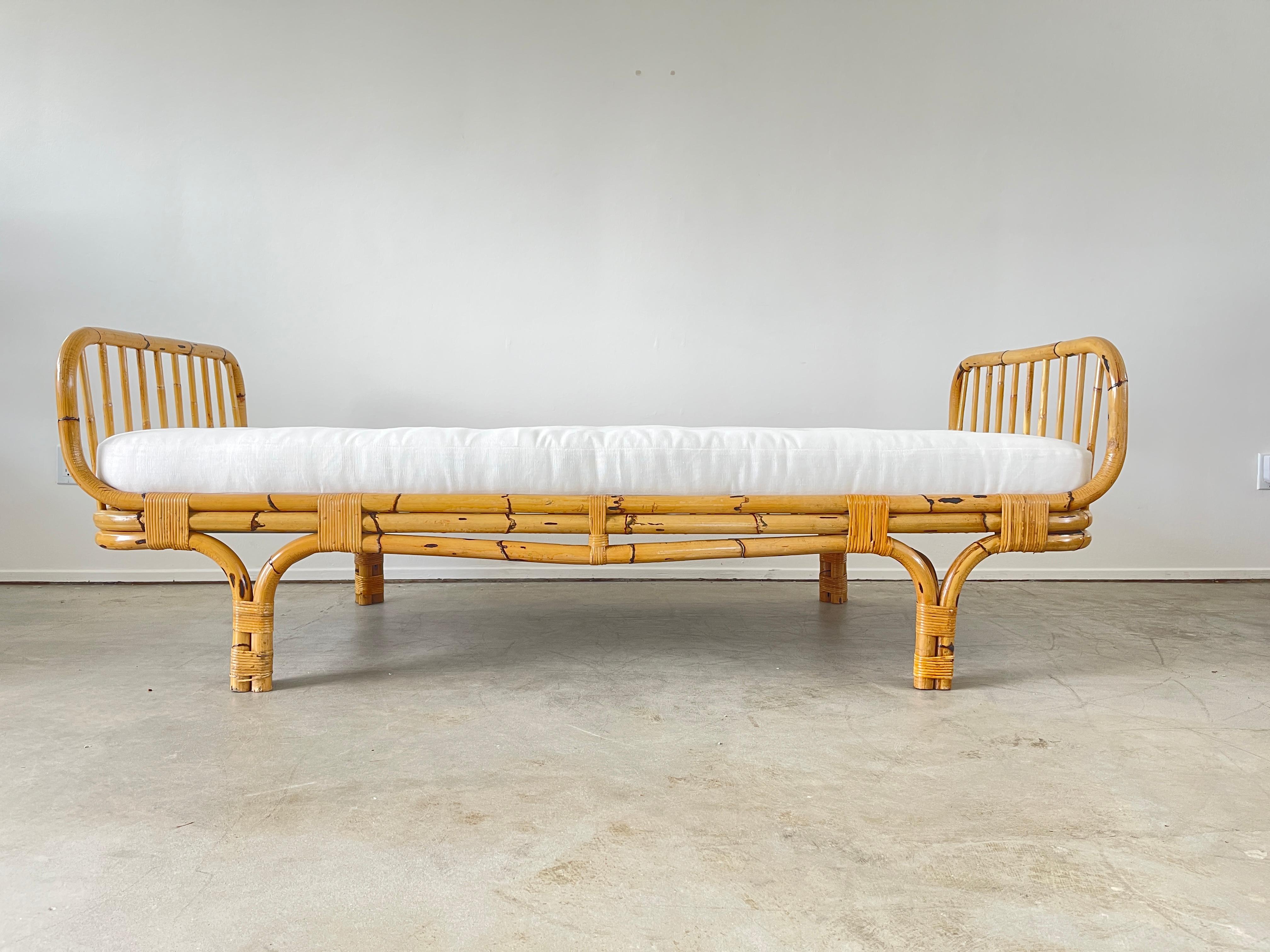 Late 20th Century Italian Rattan Daybed