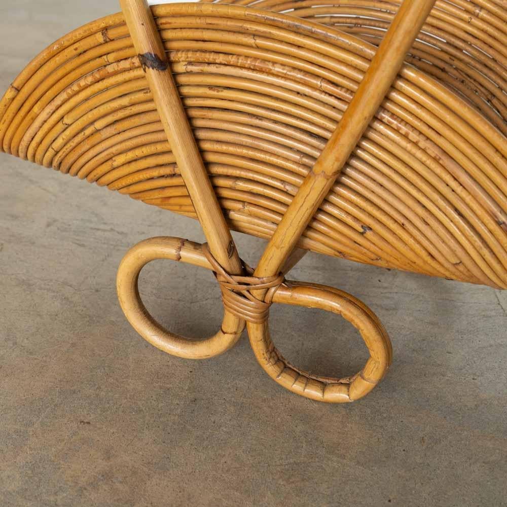 Portariviste in rattan italiano in vendita 1
