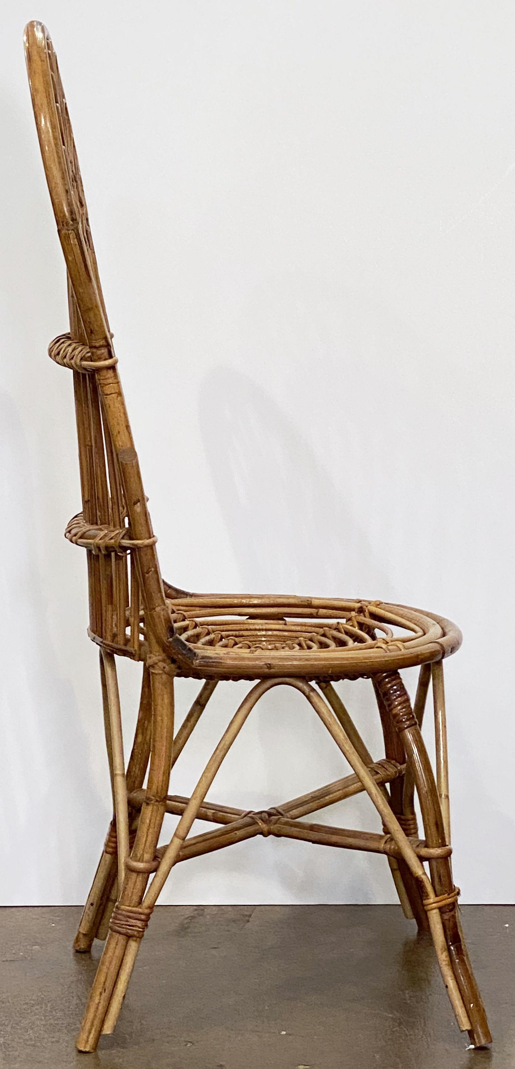 Italian Fan-Backed Chair of Rattan and Bamboo from the Mid-20th Century For Sale 7