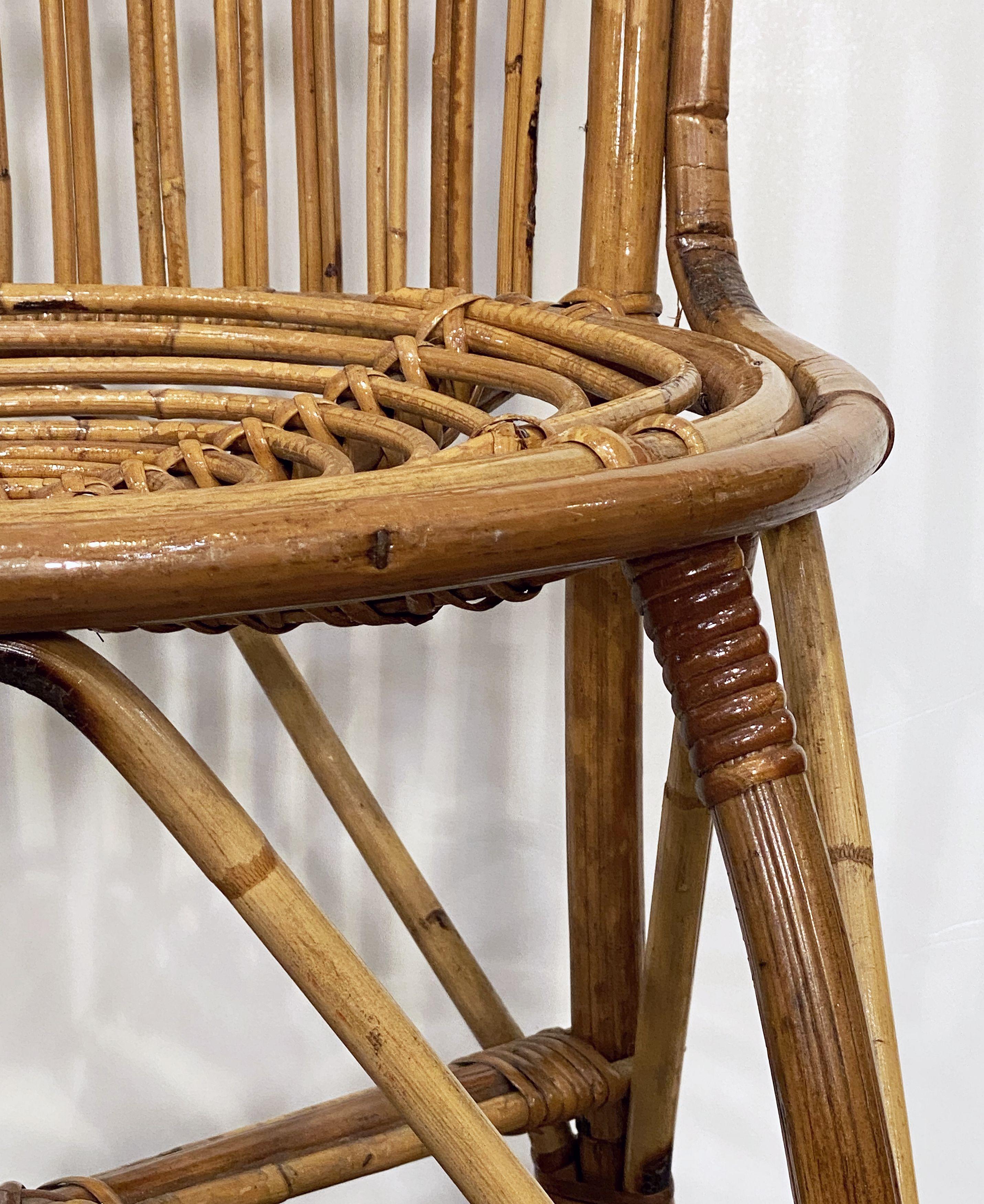 Italian Fan-Backed Chair of Rattan and Bamboo from the Mid-20th Century For Sale 11
