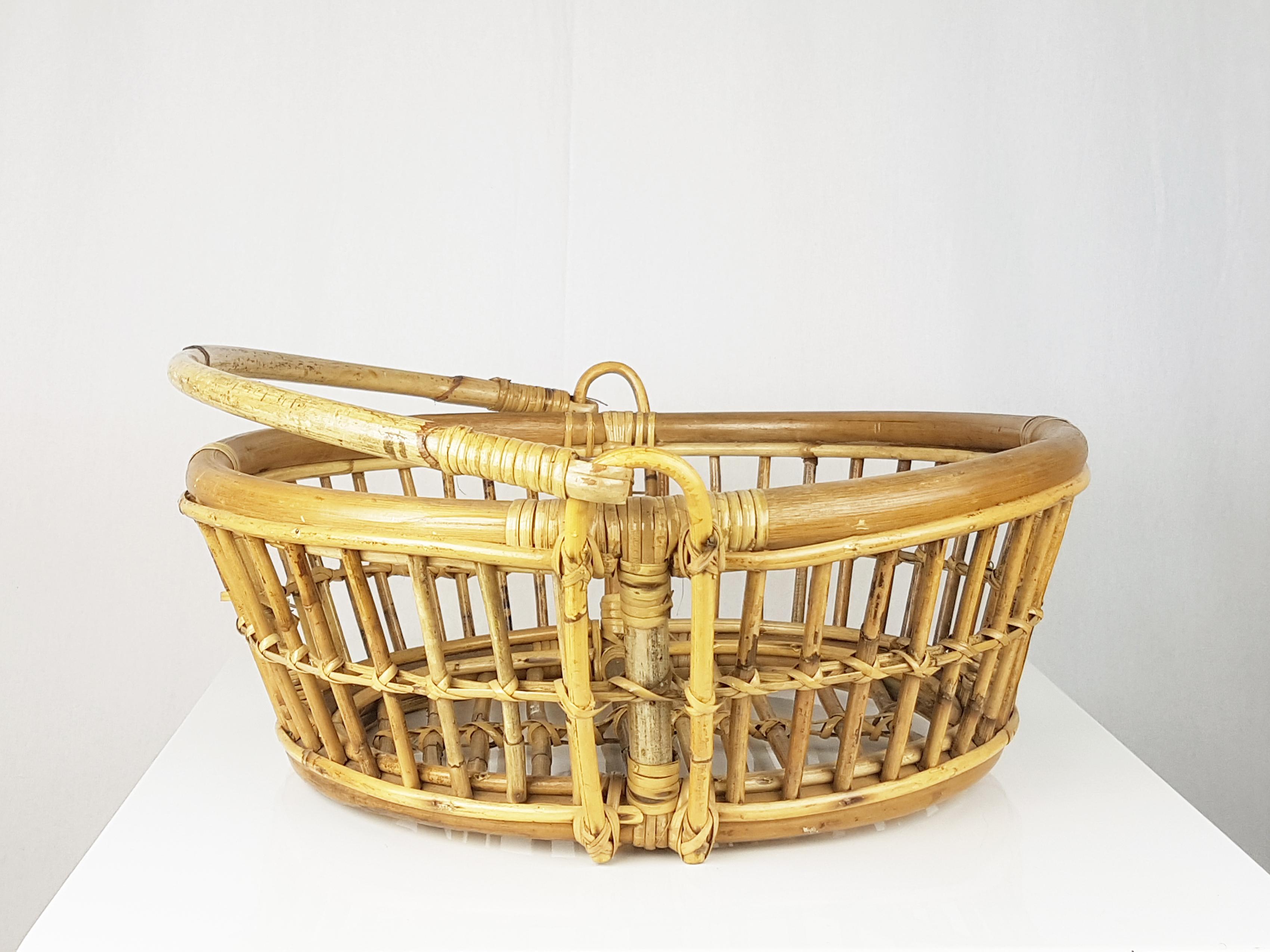 Hand-Crafted Italian Rattan & Rush Midcentury Basket or Magazine Rack For Sale