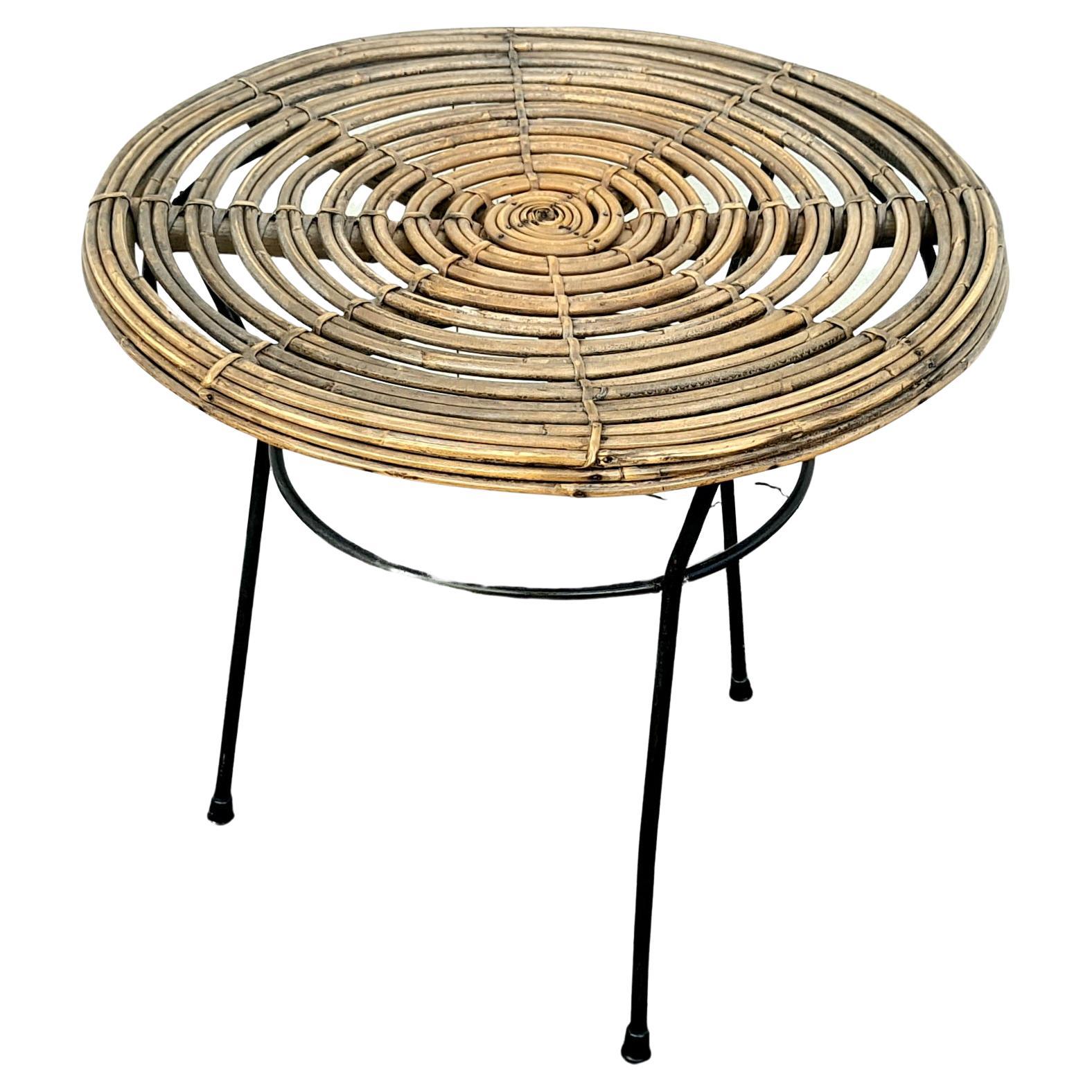 Italian Rattan Side Table Attributed to Franco Albinini For Sale