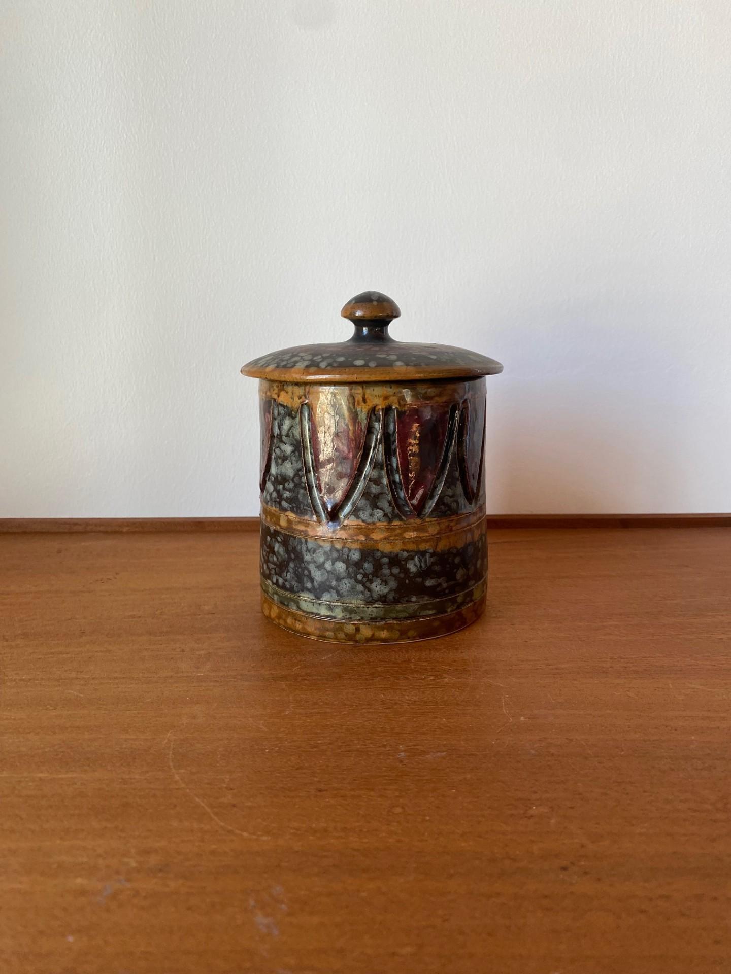 Fatto a mano Barattolo di ceramica italiano dipinto a mano Raymor in vendita