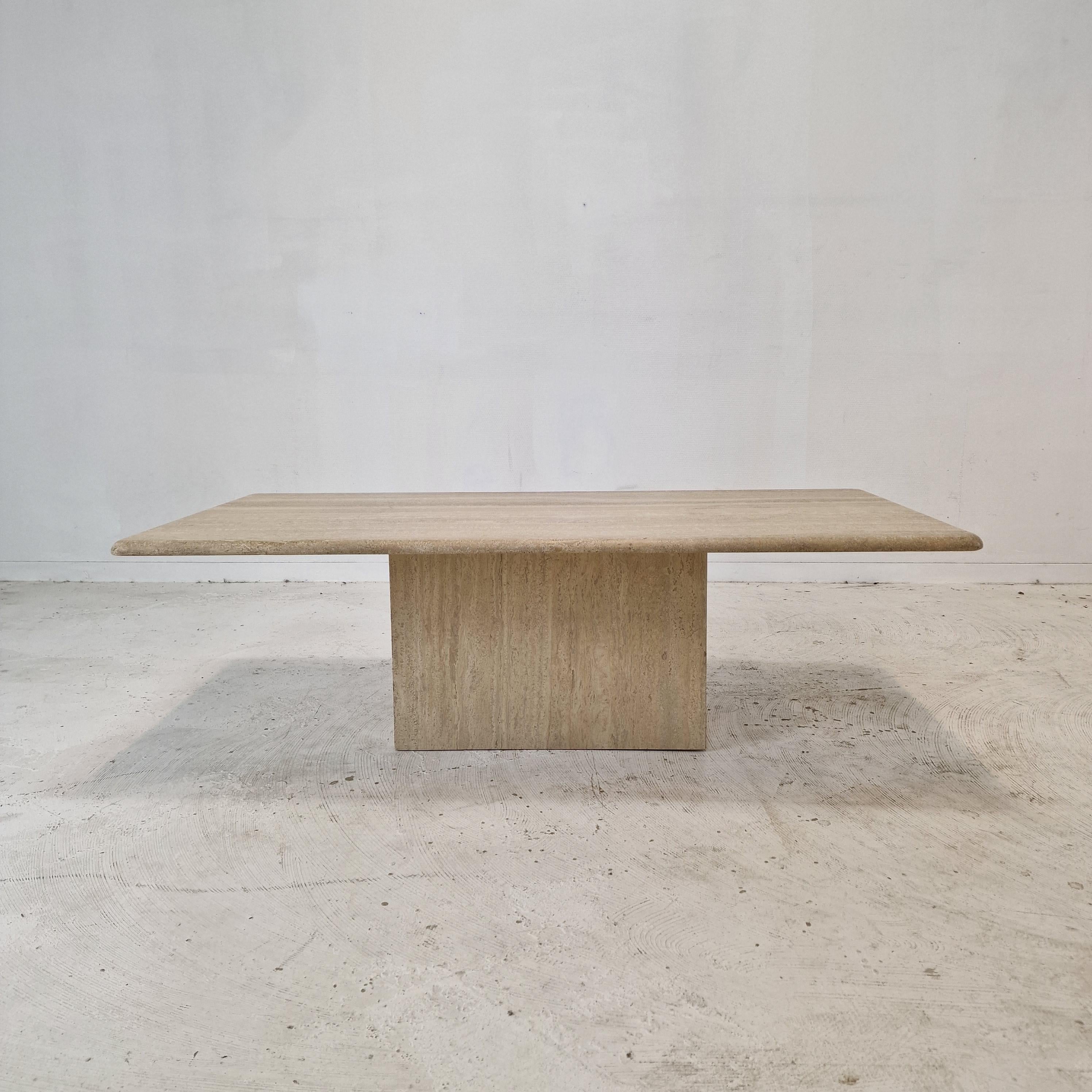 Late 20th Century Italian Rectangle Coffee Table in Travertine, 1980s For Sale