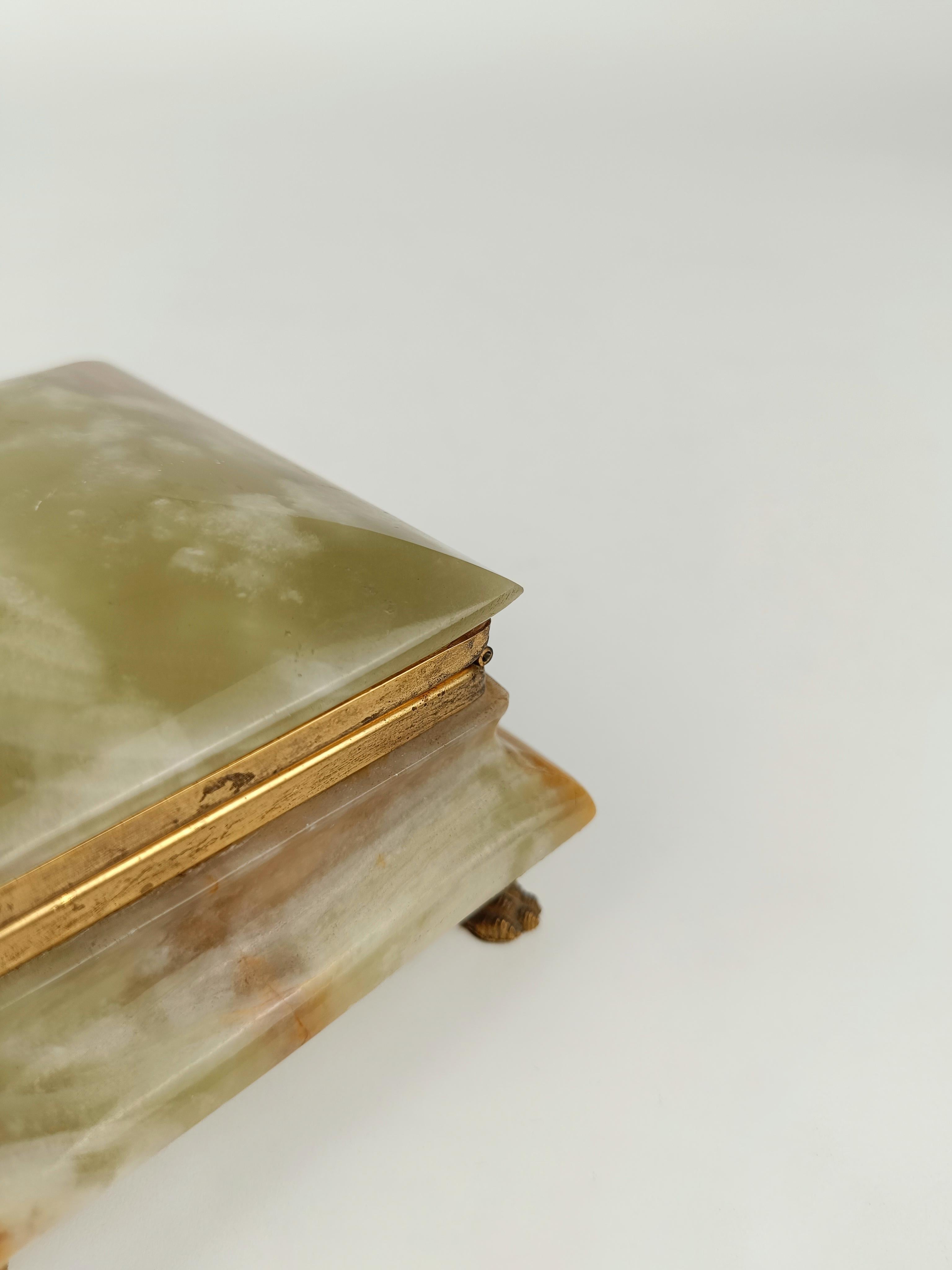Italian Rectangular Green Onyx Marble Box with Gilded Feet, 50ss For Sale 4