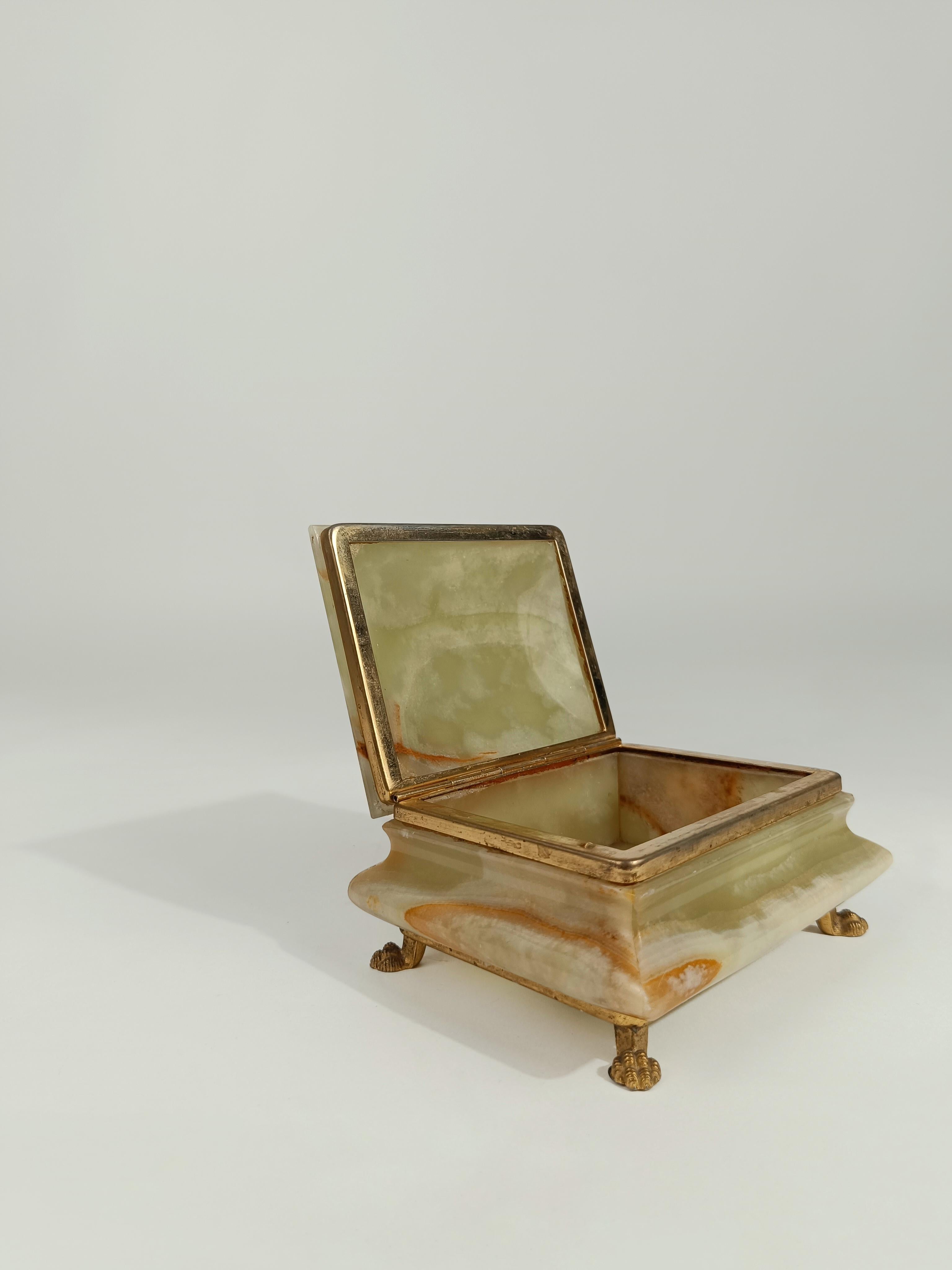 Italian Rectangular Green Onyx Marble Box with Gilded Feet, 50ss For Sale 2