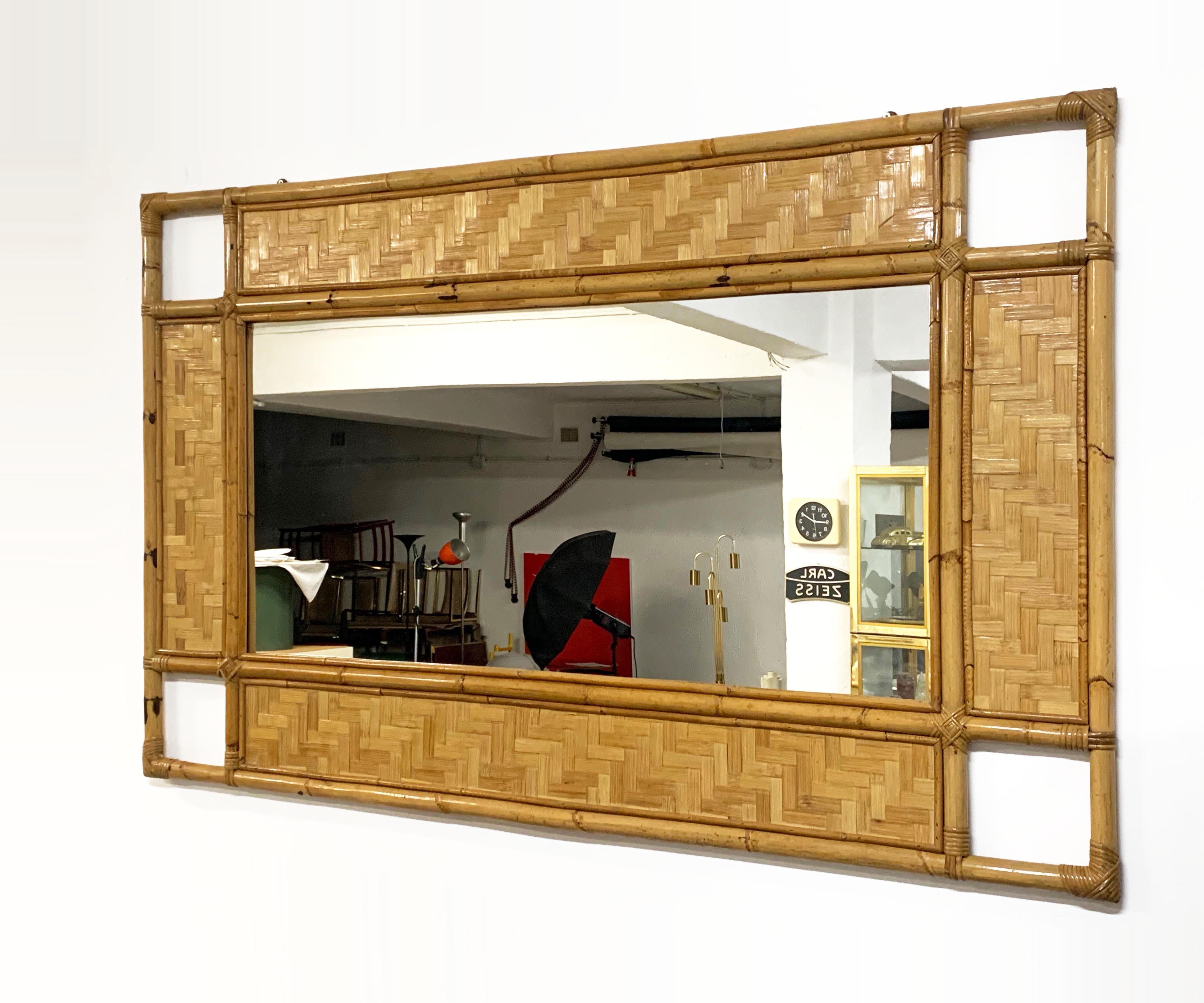 Italian Rectangular Mirror with Bamboo, Rattan and Wicker Structure, 1970s For Sale 1