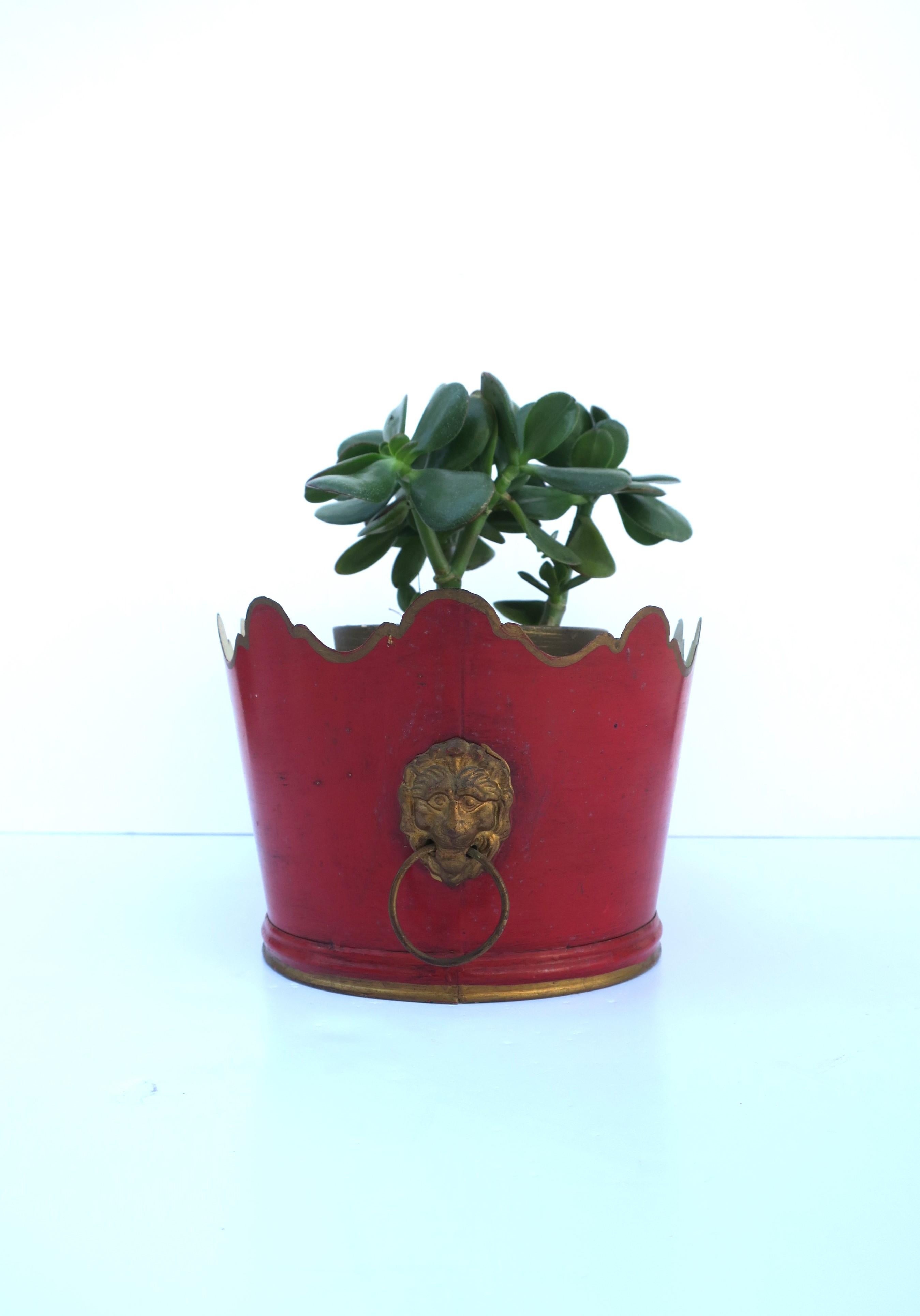 Italian Red and Gold Tole Planter Cachepot Jardiniere with Lion Head Design 5