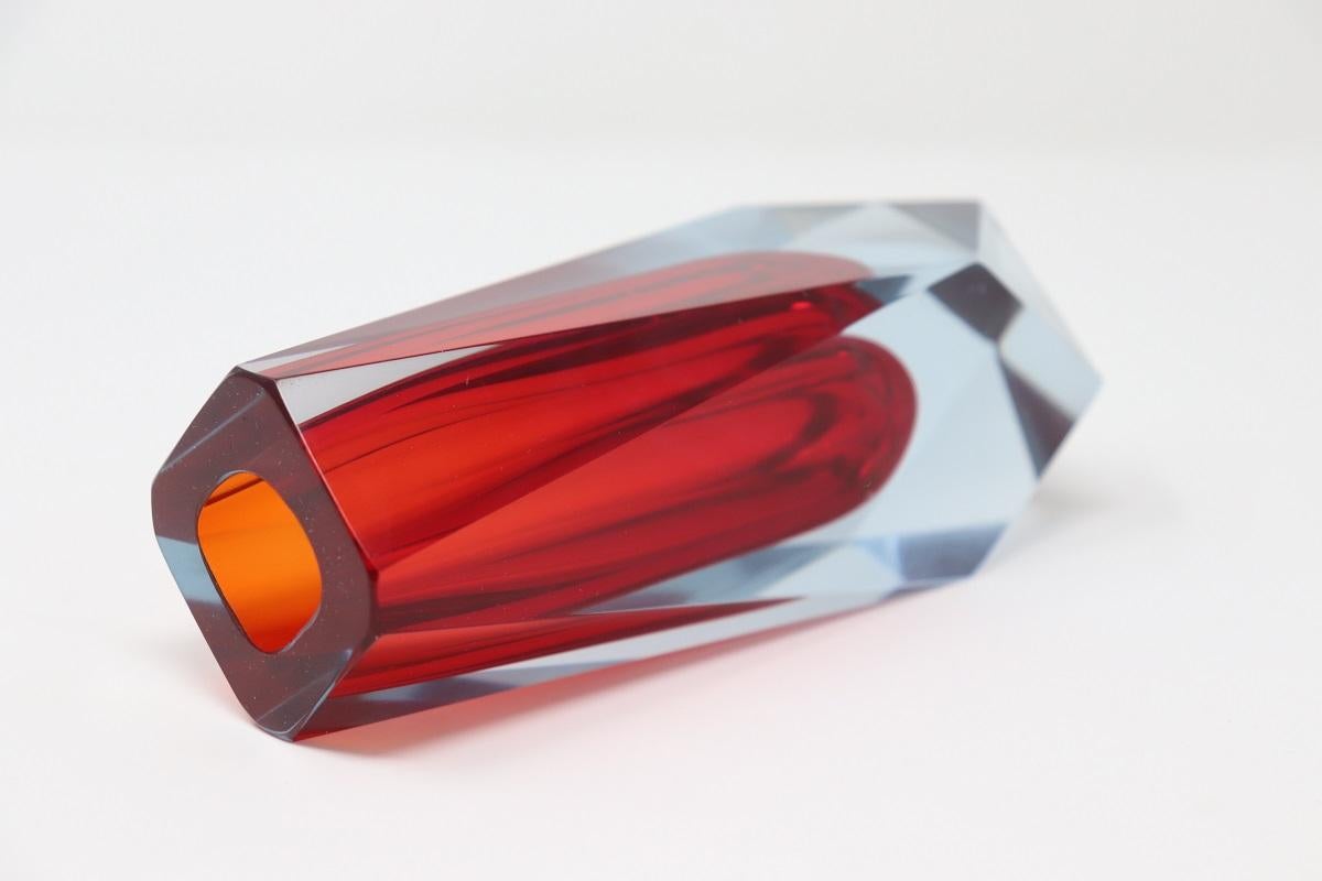 Verre d'art Vase italien en verre d'art rouge, Flavio Poli pour A. Mandruzzato, années 1960 en vente