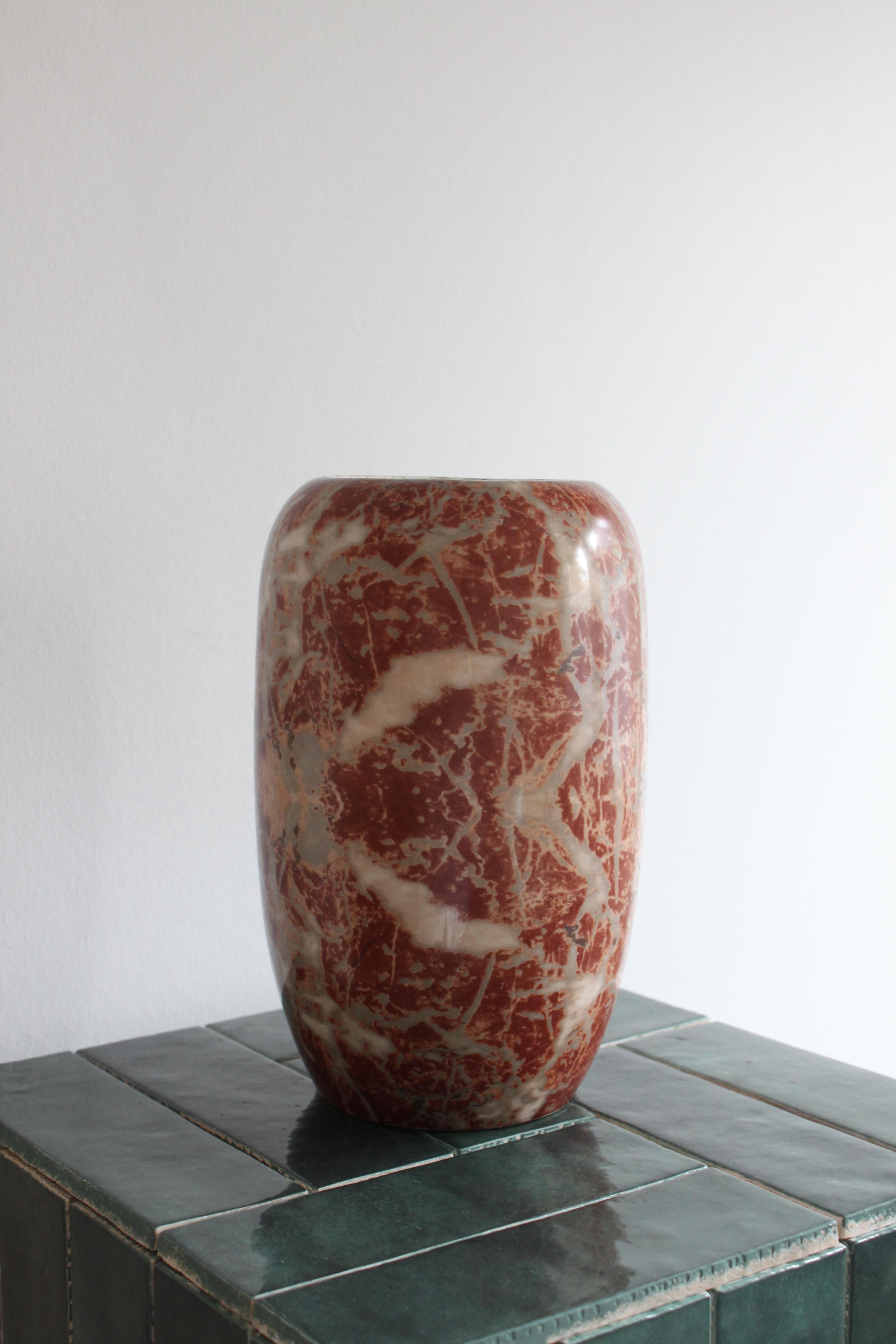 Ceramica Vaso italiano in ceramica rossa con decorazioni in marmo CARRARESI V.I.I. CALENZANO FIRENZ in vendita