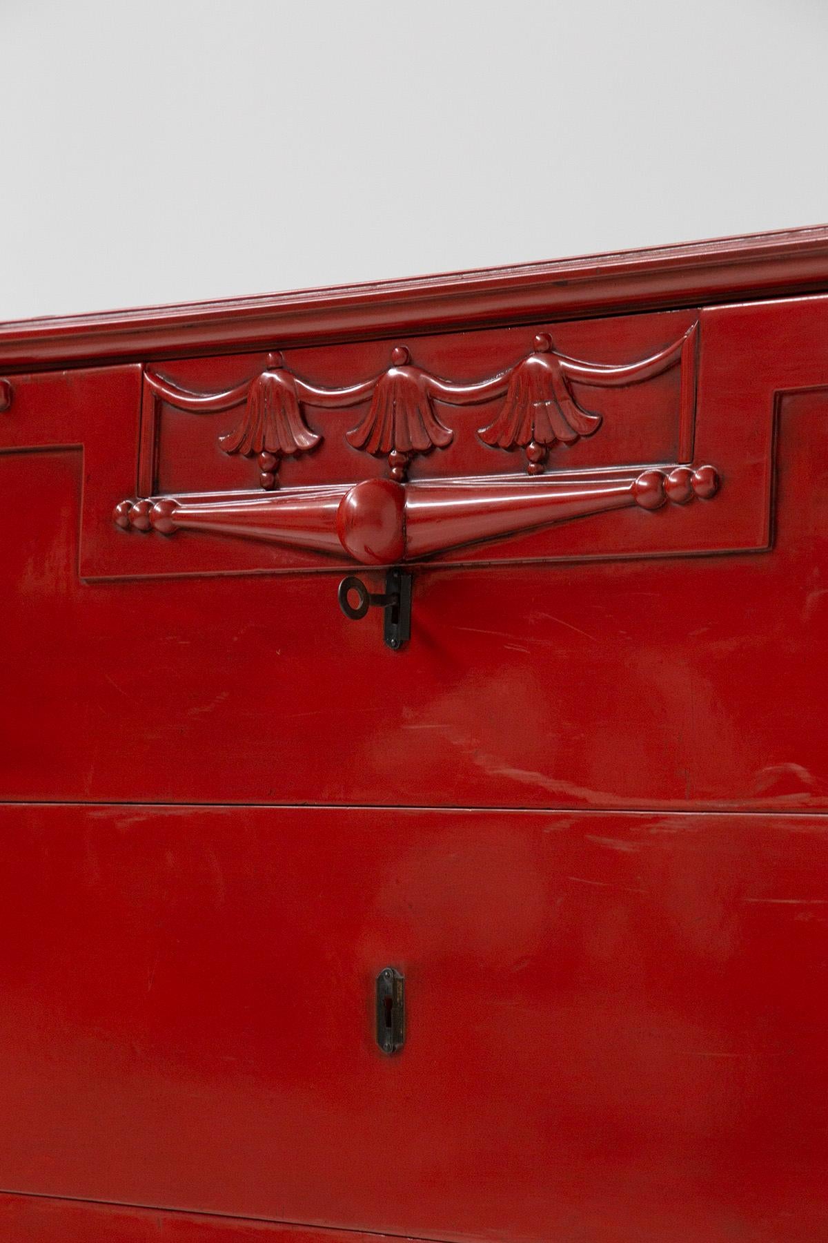 Italian Red Chest of Drawers Attributed. a Piero Portalupi For Sale 1
