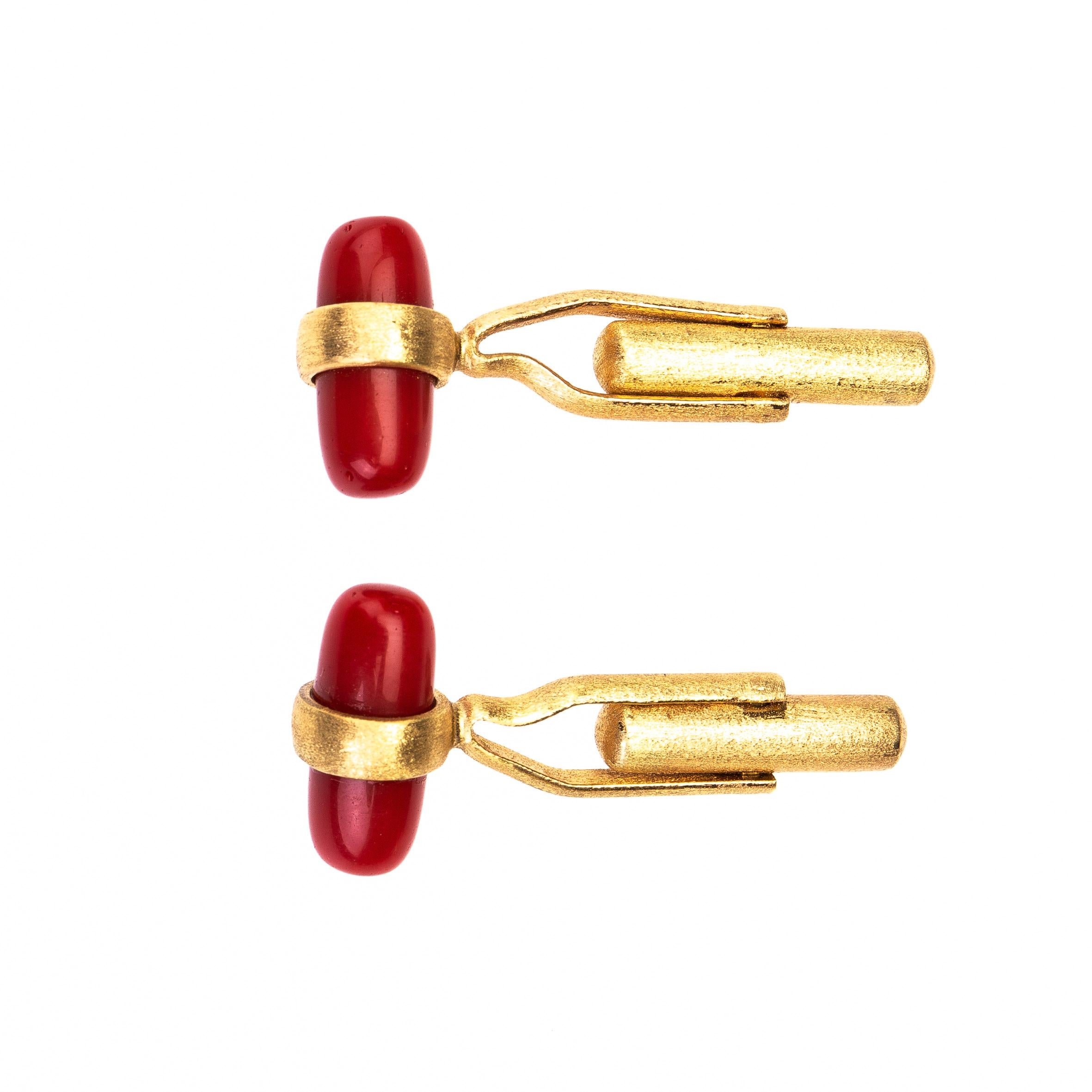 Arts and Crafts Italian red coral cufflinks 18 k brushed gold For Sale