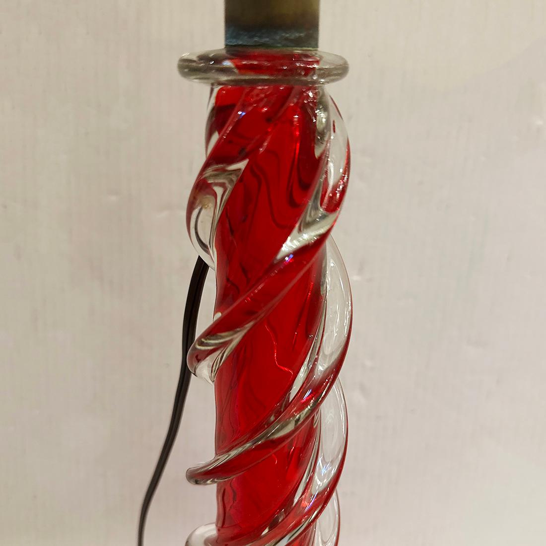 Italian Red Glass Lamp In Good Condition For Sale In New York, NY