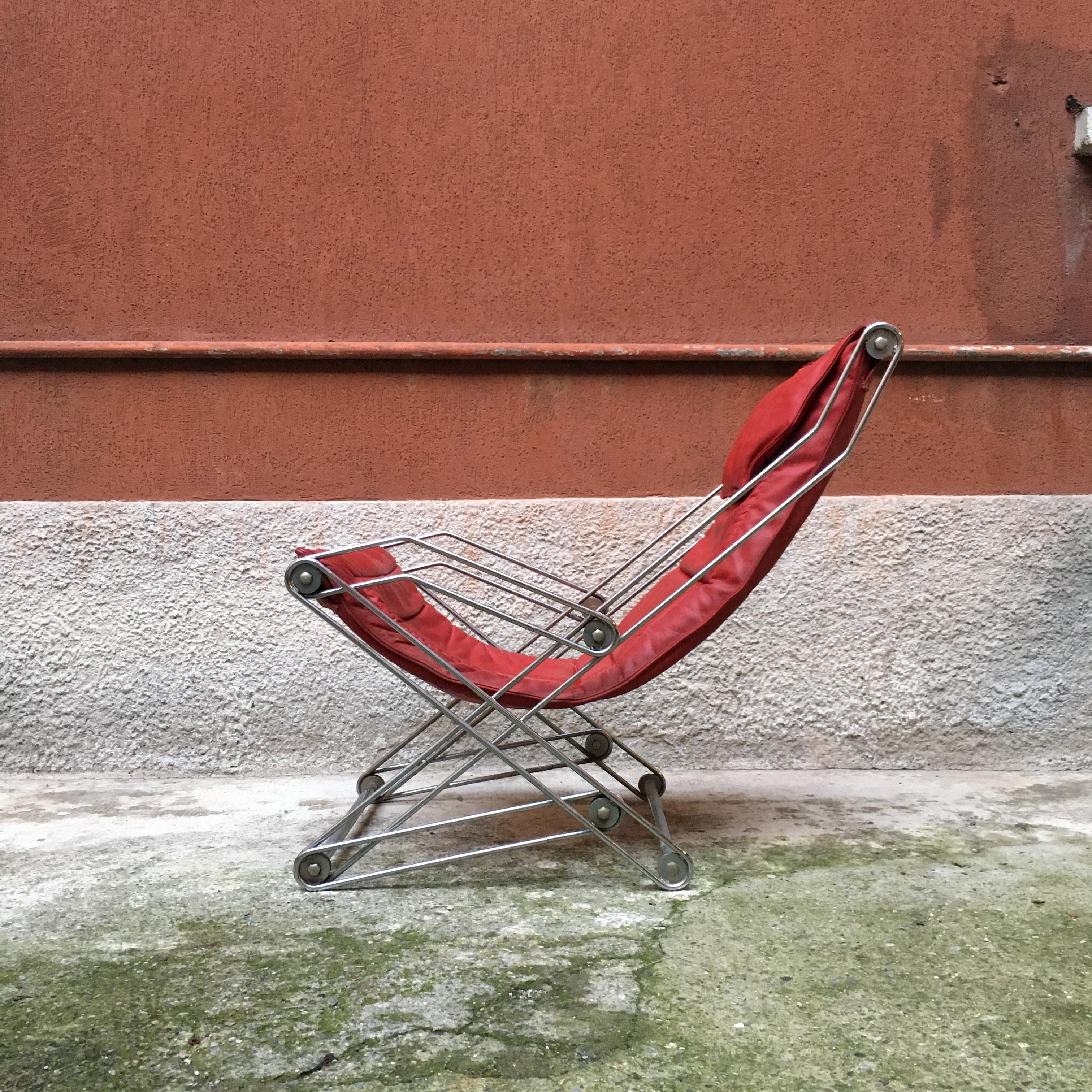 Italian Red Leather and Chromed Steel Red Armchair, 1970s In Good Condition For Sale In MIlano, IT