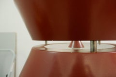 Lampada a sospensione italiana in metallo rosso, anni '60