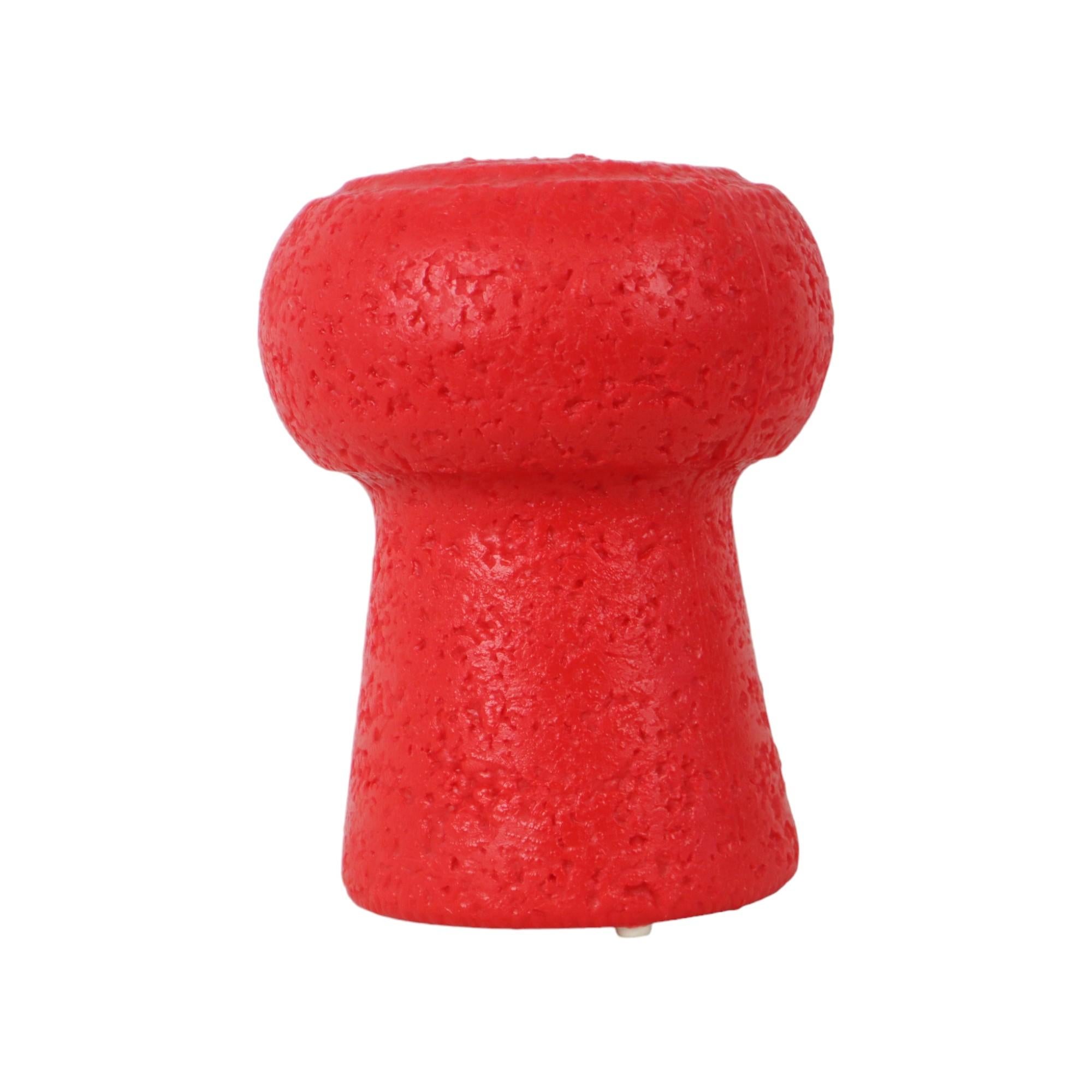 Vintage-Pop-Art-Tischleuchte von Pierfrancesco Arnone für Francolight, Lampe in Form eines Champagnerkorkens, italienisches Design vom Anfang des 21. Jahrhunderts.

Hergestellt aus Polyethylen, mit einer E14-Fassung, die Lampe ist auf der Unterseite