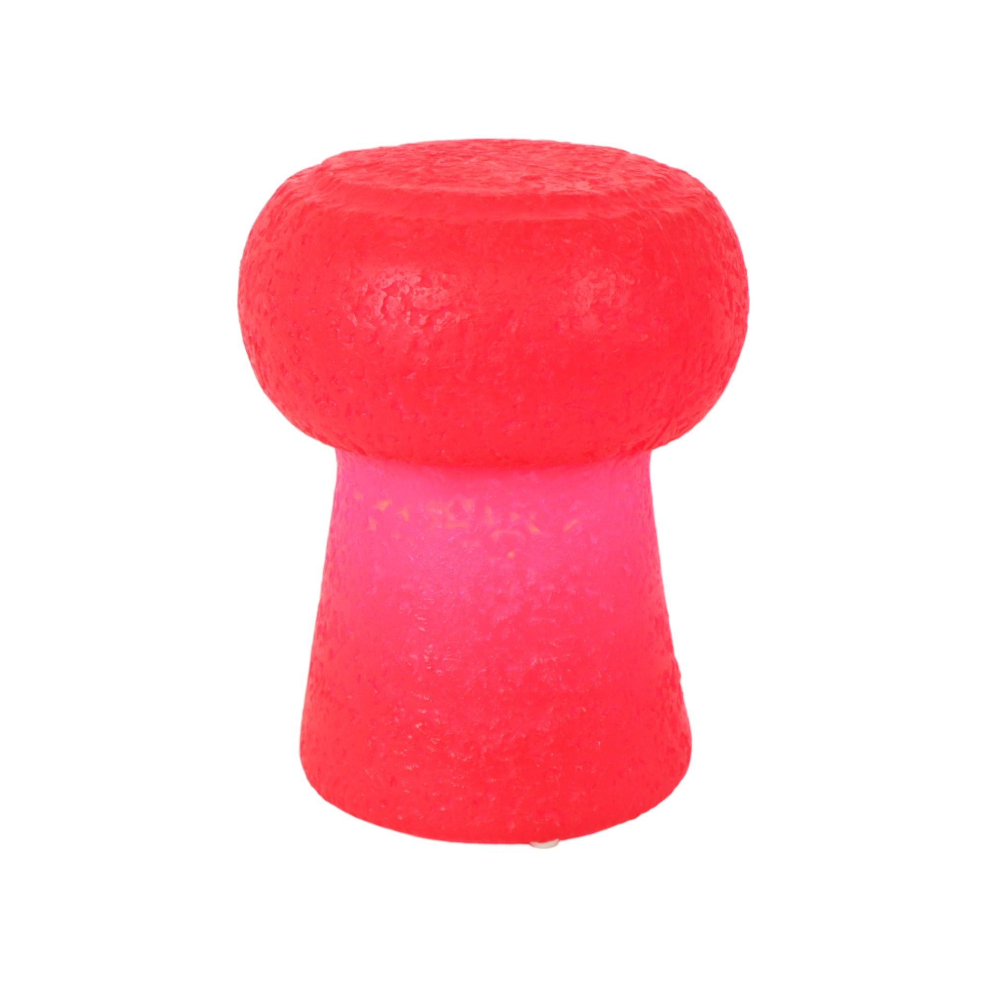 Italienische rote Tischlampe im Pop-Art-Design, Petit Bouchon, Pierfrancesco Arnone im Zustand „Gut“ im Angebot in Poperinge, BE