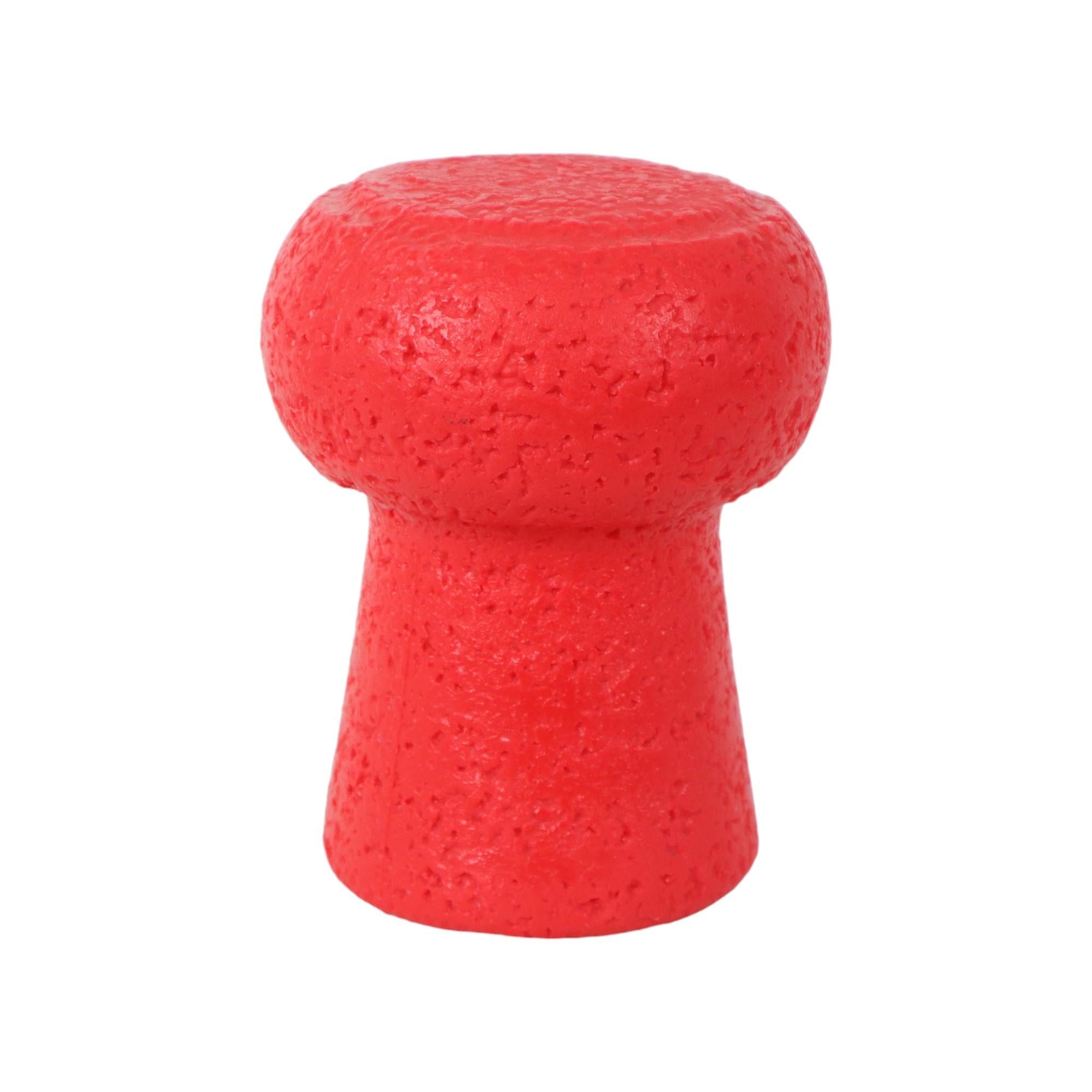 Italienische rote Tischlampe im Pop-Art-Design, Petit Bouchon, Pierfrancesco Arnone (21. Jahrhundert und zeitgenössisch) im Angebot