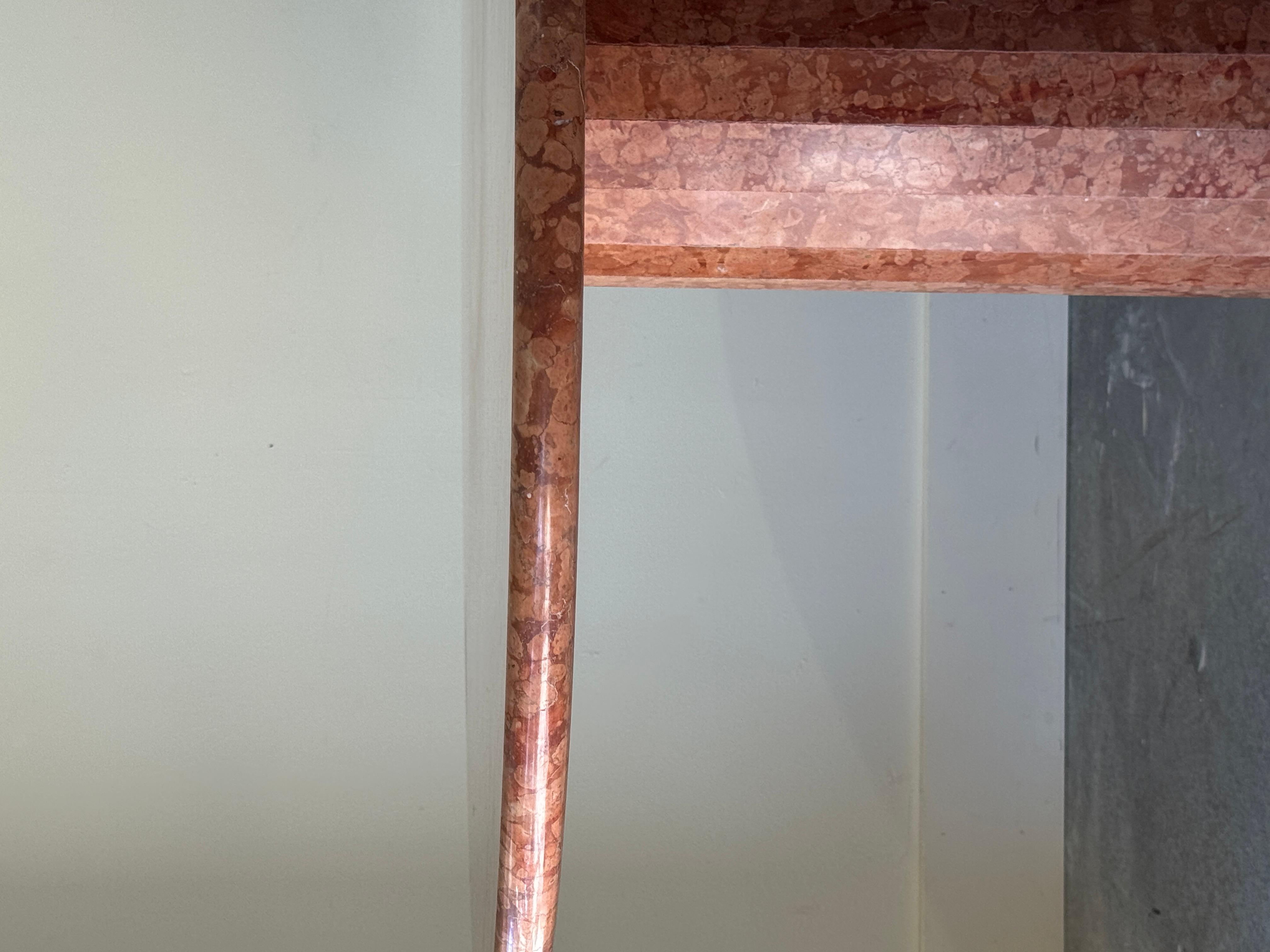 Table de salle à manger ovale italienne en marbre Rosa Verona rouge en vente 5