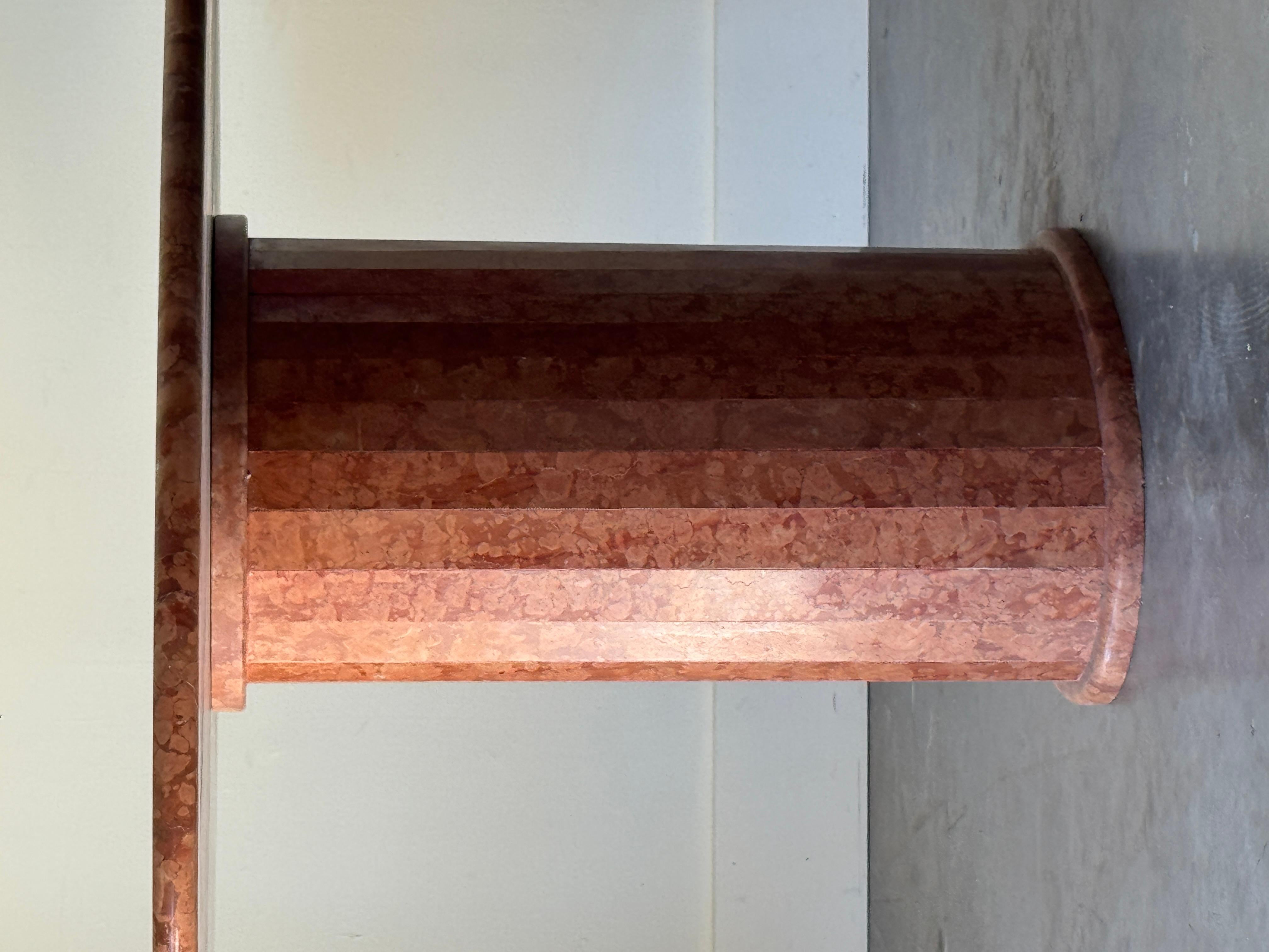 Marbre Table de salle à manger ovale italienne en marbre Rosa Verona rouge en vente