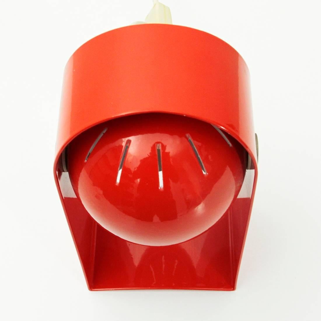 Italian Red Table Lamp, 1960s For Sale 2
