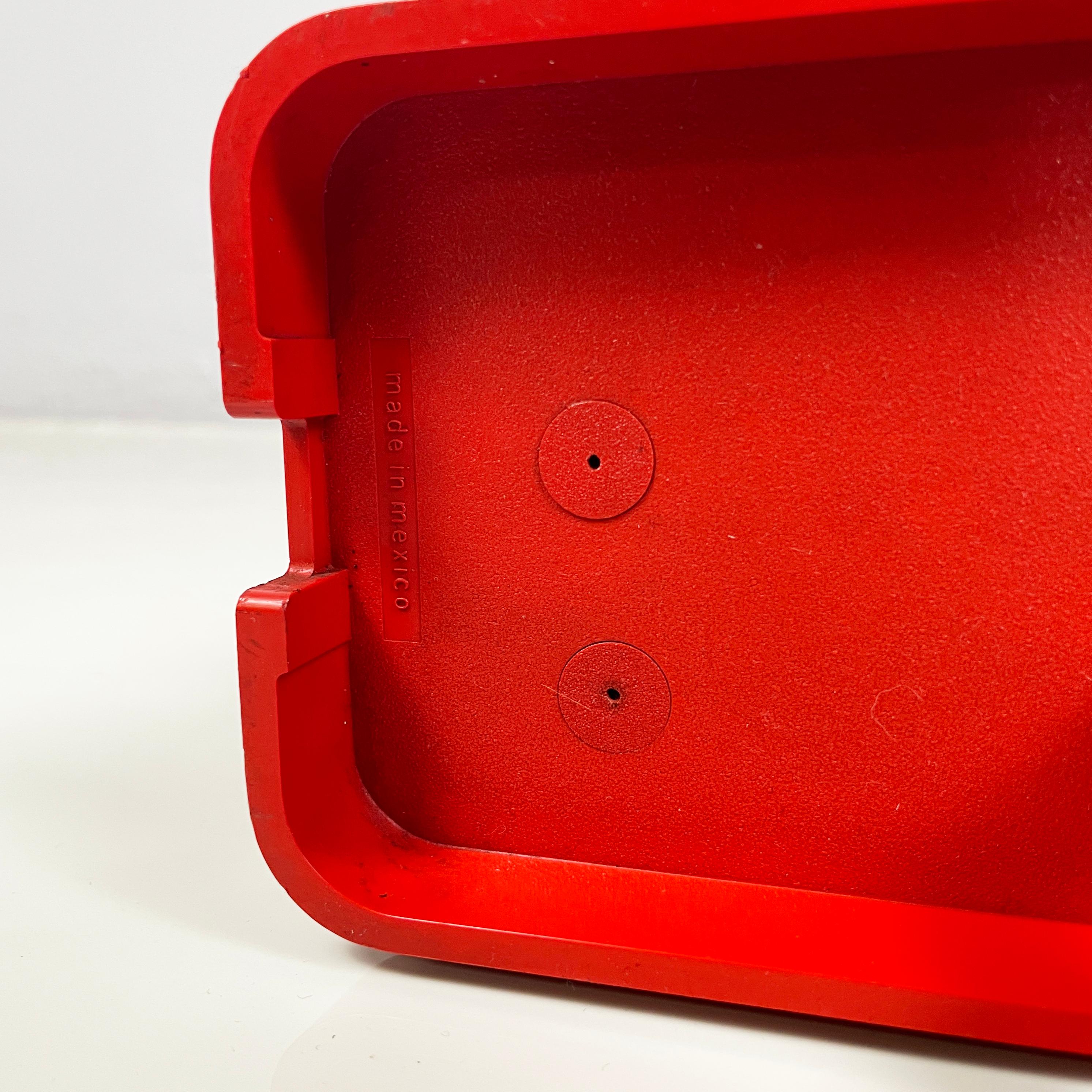 Italienische rote Schreibmaschine Valentine von Ettore Sottsass Perry King Olivetti, 1970er Jahre im Angebot 10