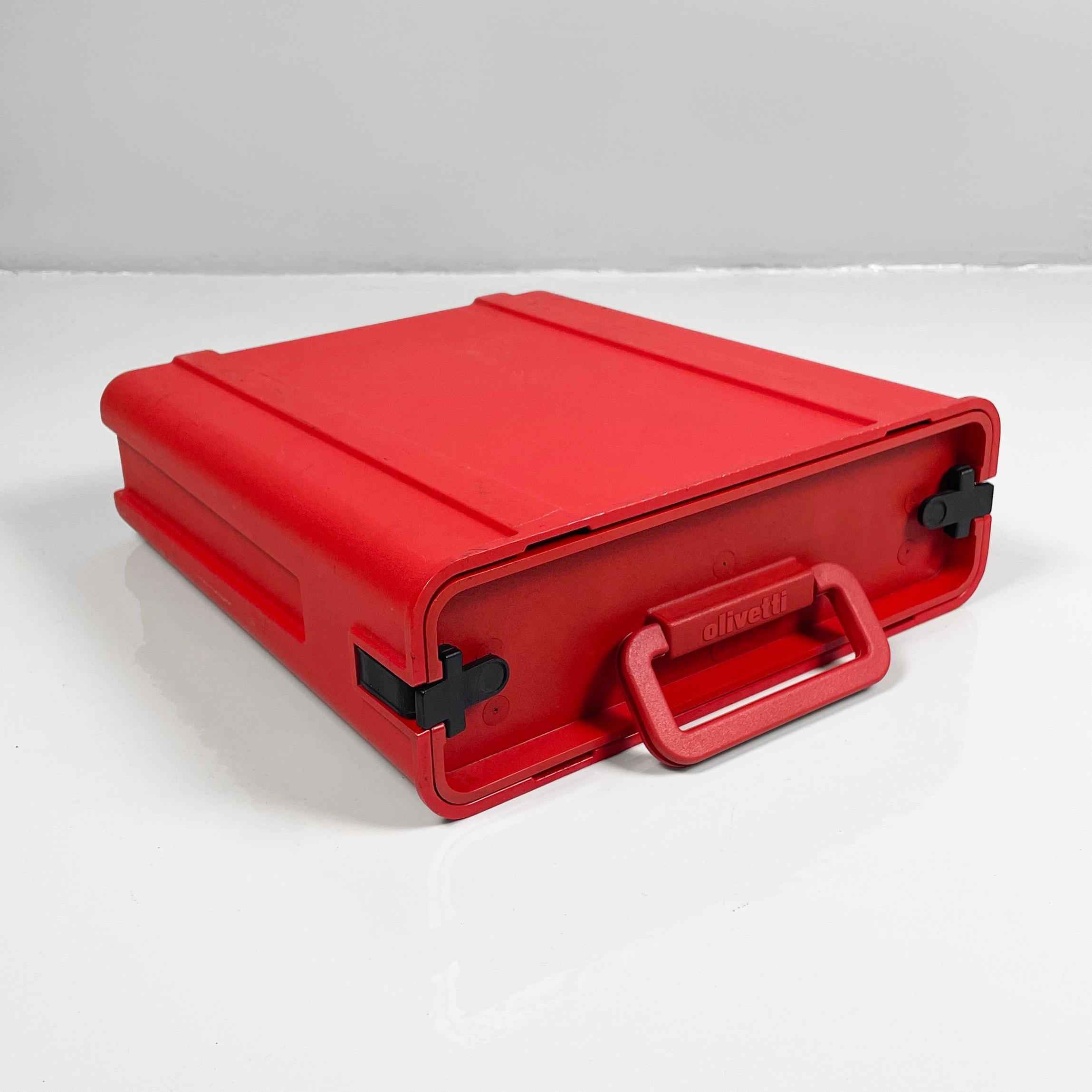 Italienische rote Schreibmaschine Valentine von Ettore Sottsass Perry King Olivetti, 1970er Jahre (Ende des 20. Jahrhunderts) im Angebot