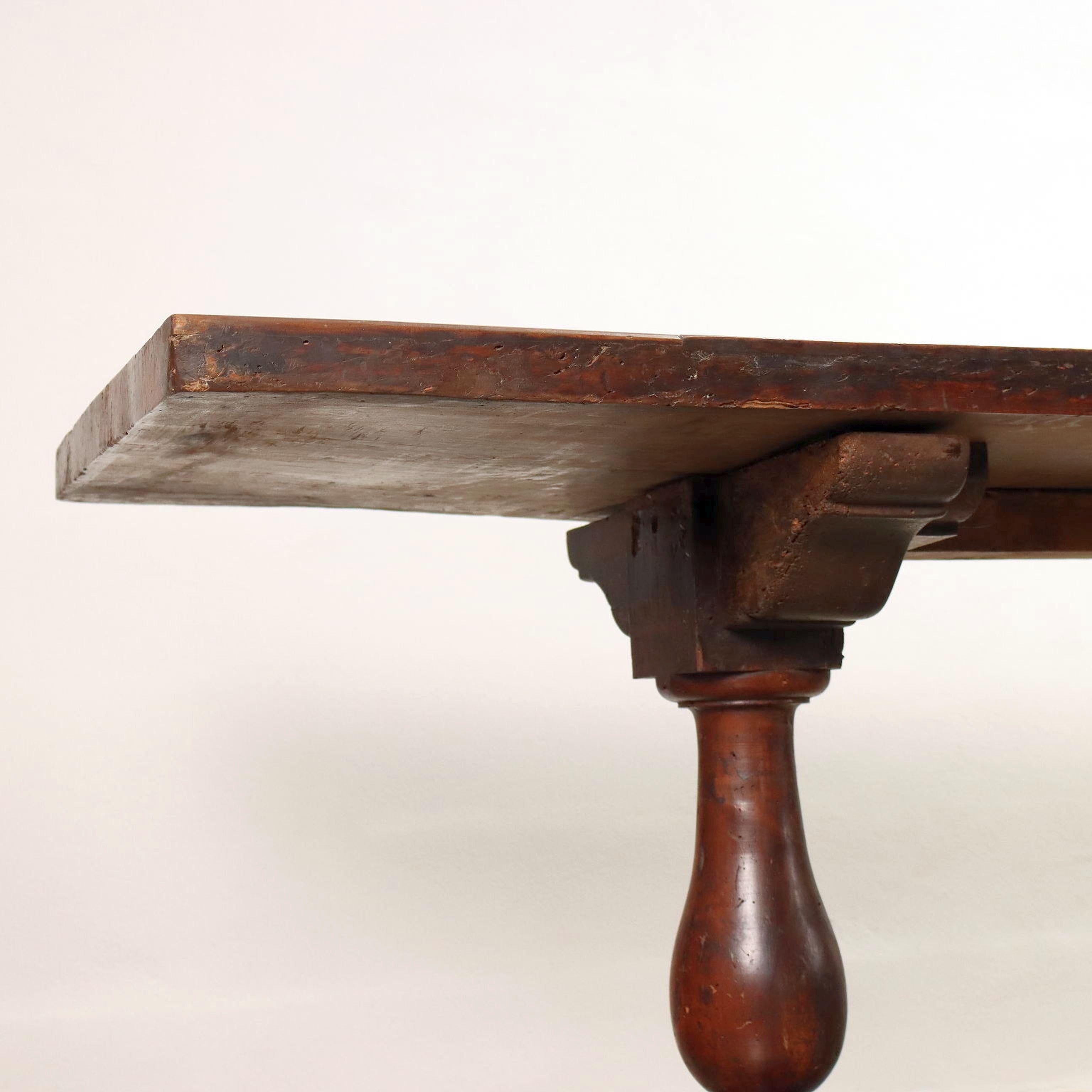 Walnut Italian Refectory Table - Circa 1680