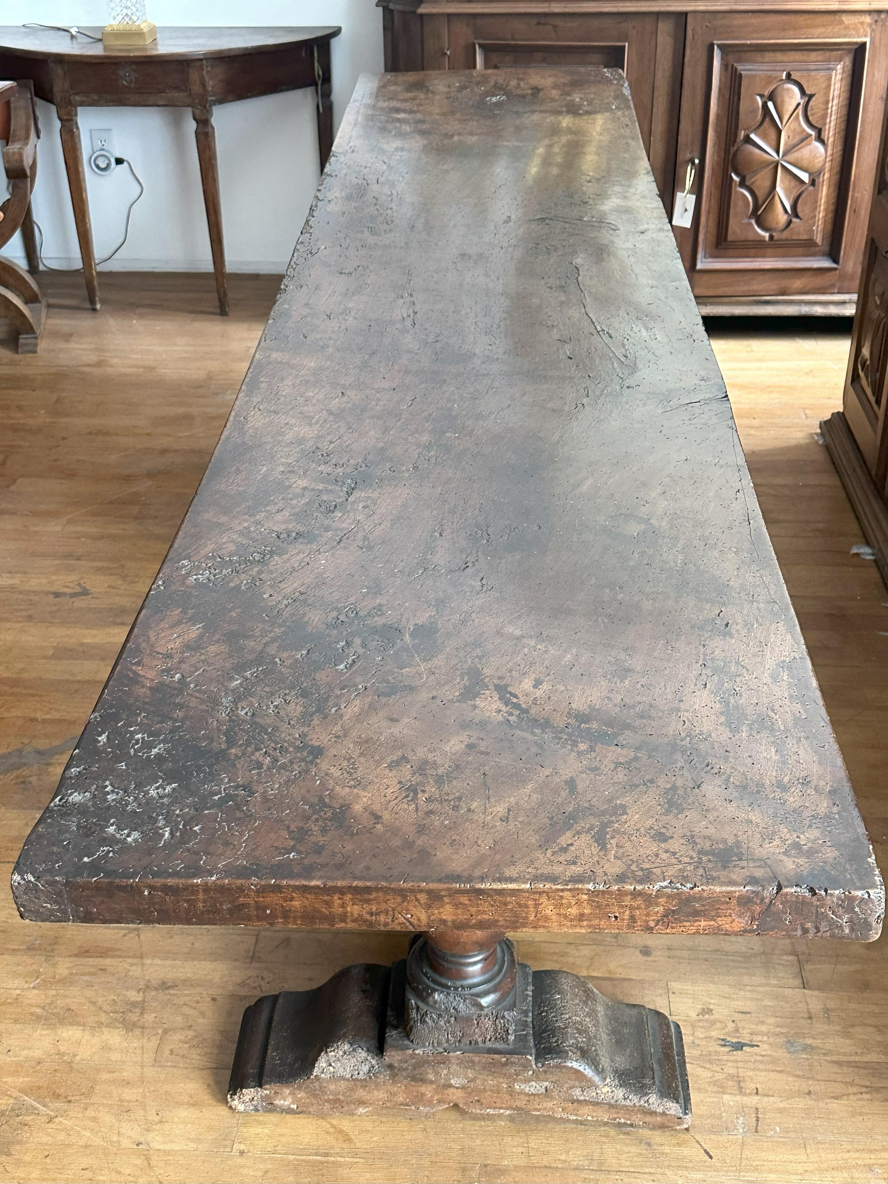 Italian Refectory Table - Circa 1680 For Sale 1